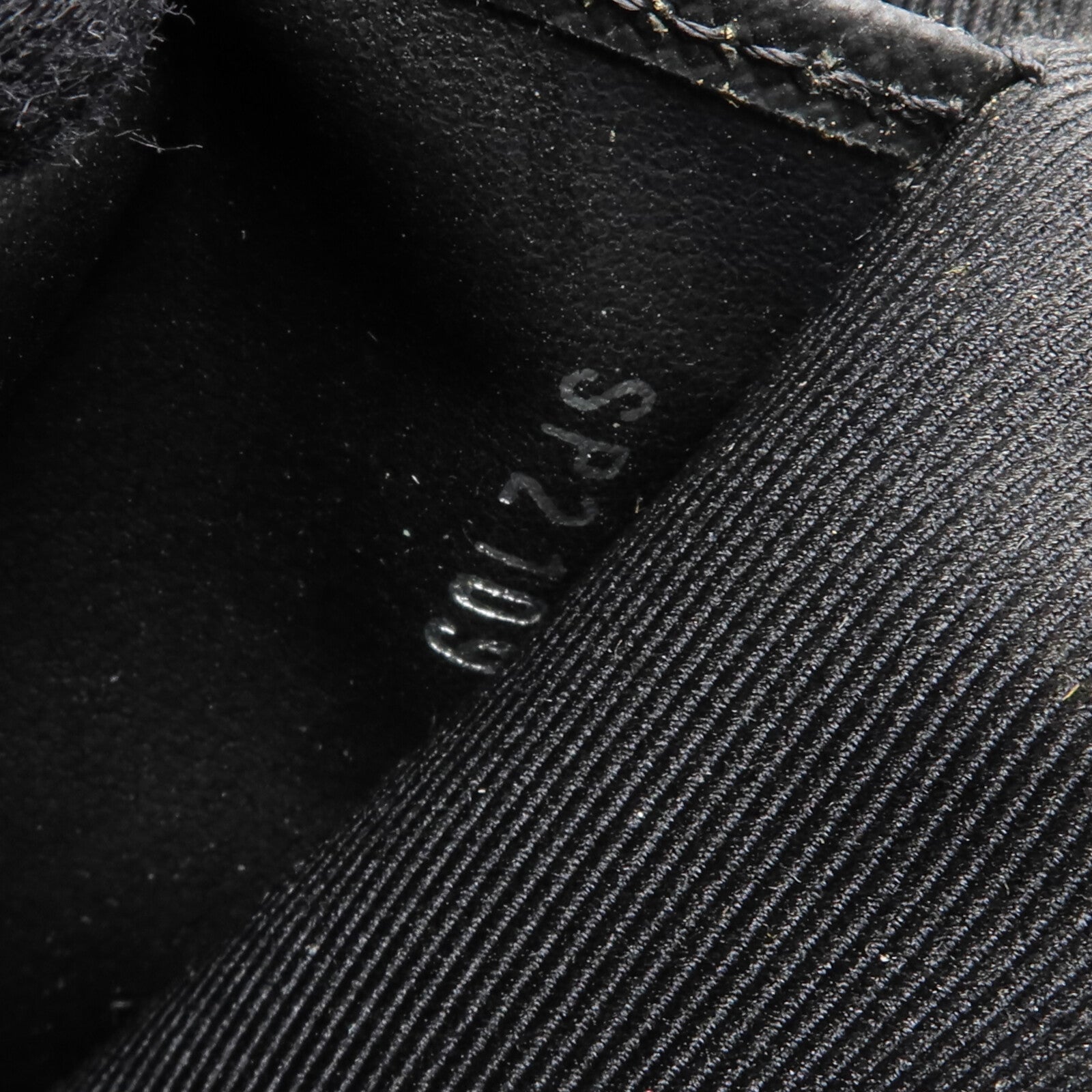 LOUIS VUITTON Monogram Eclipse Pochette Discovery PM銀扣手拿包