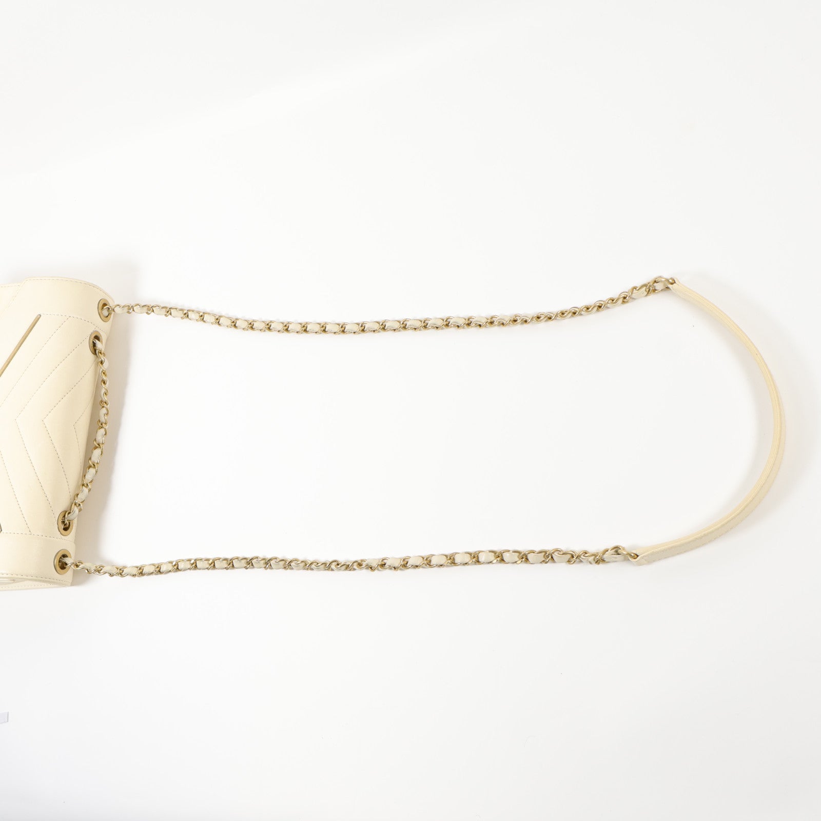 CHANEL 牛皮皮革Chain Shoulder金扣鏈帶肩背袋
