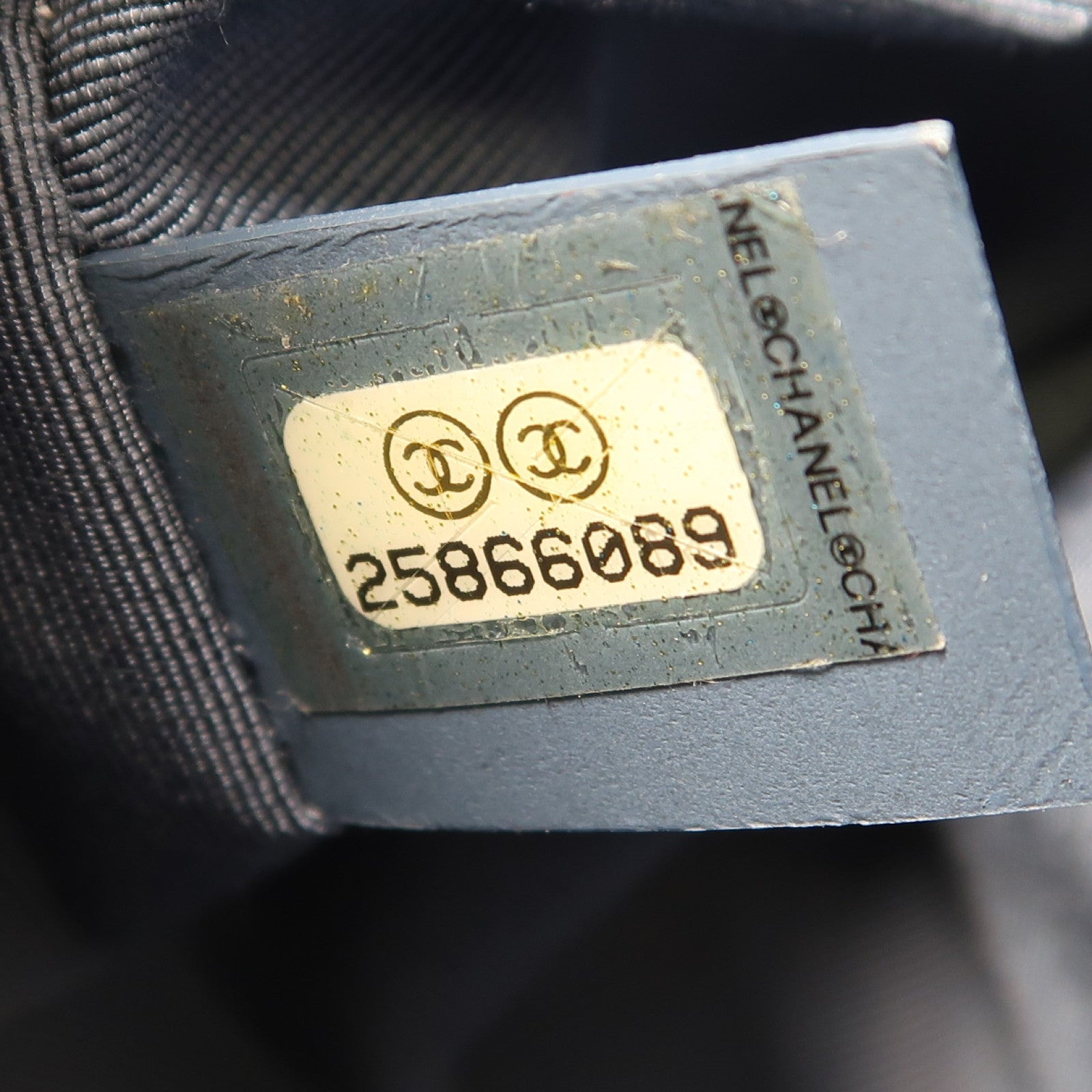 CHANEL 【激減優惠】斜紋Caviar皮革Boy 25金扣鏈帶肩背袋藍色