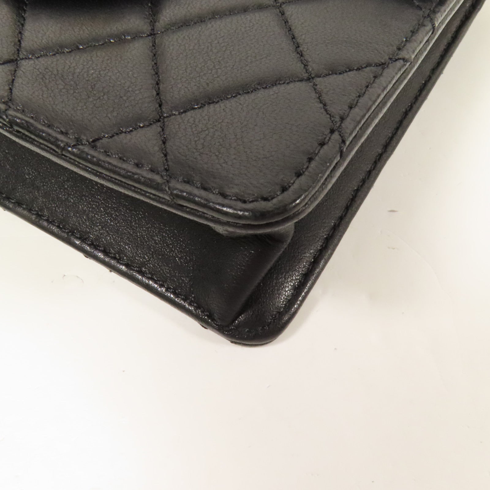 CHANEL 【激減優惠】牛皮皮革Chain Shoulder金扣肩背袋