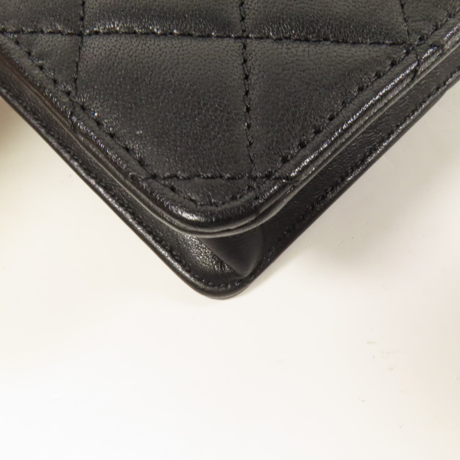 CHANEL 【激減優惠】牛皮皮革Chain Shoulder金扣肩背袋