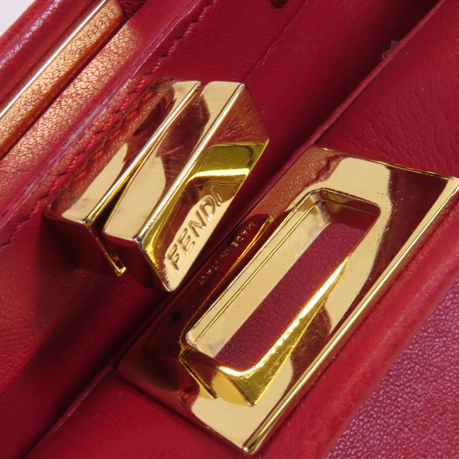 FENDI 羊皮皮革Peekaboo Mini金扣手挽肩背兩用袋