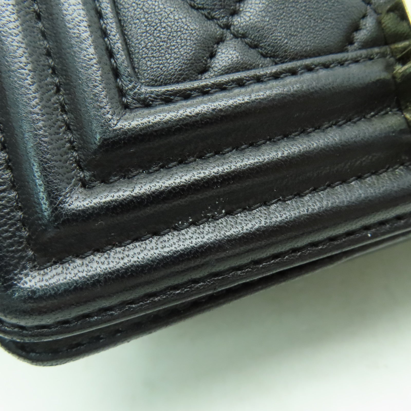 CHANEL 菱格羊皮皮革Chain Shoulder金扣鏈帶肩背袋黑色