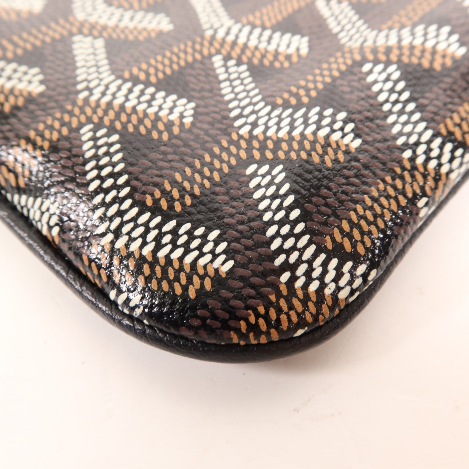 GOYARD 塗層帆布Pouch銀扣手拿包