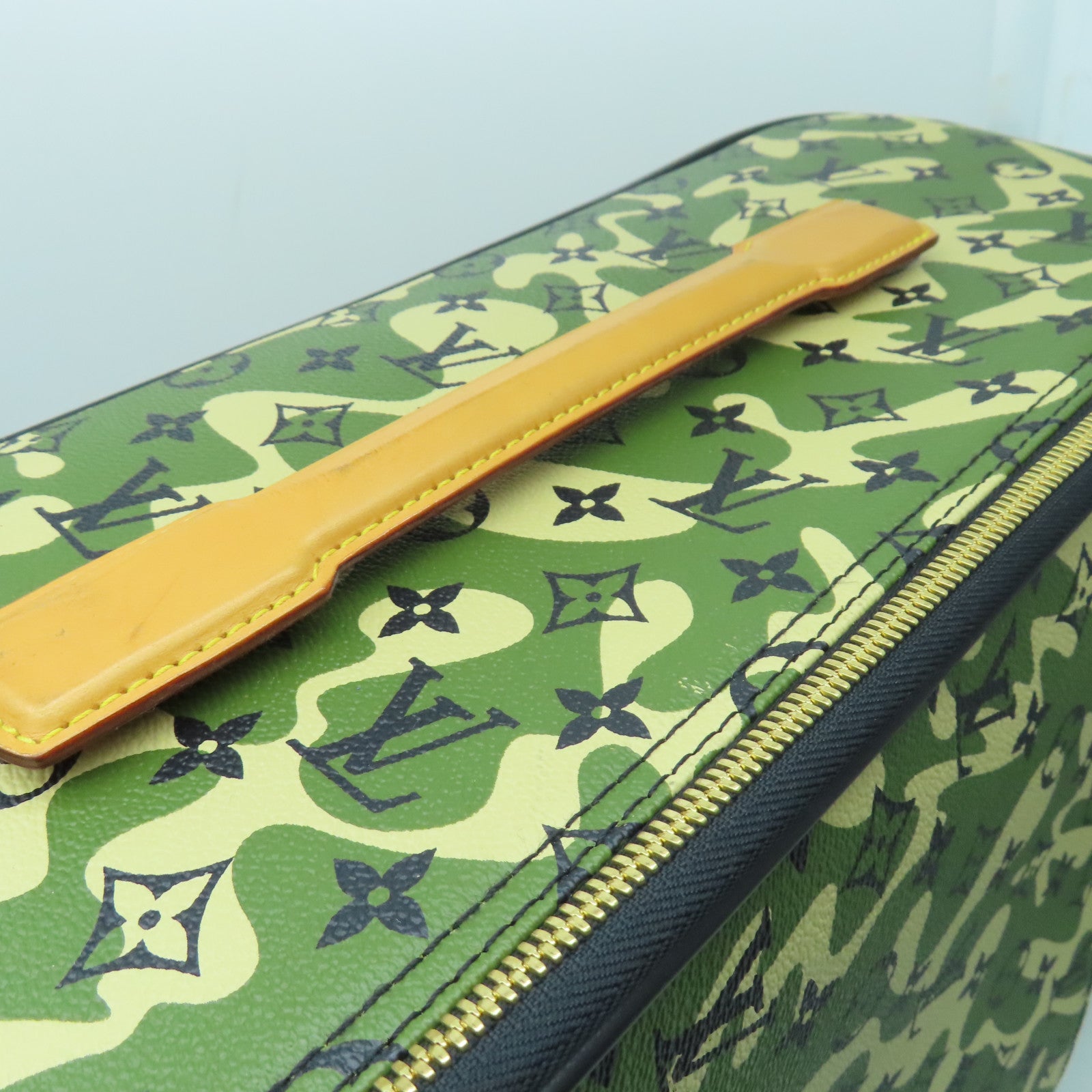 LOUIS VUITTON **【激減優惠】Monogram Camouflage Pegase 60金扣行李箱綠色