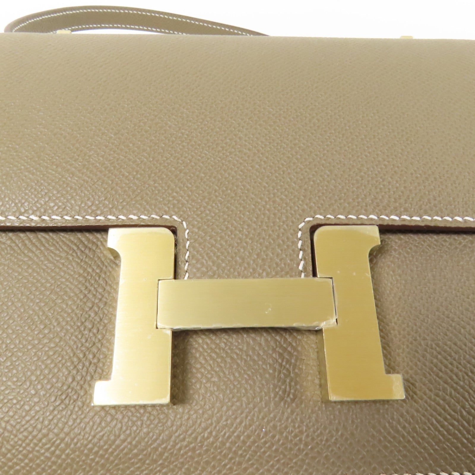 HERMES Epsom皮革Constance Mini金扣肩背袋Etoupe