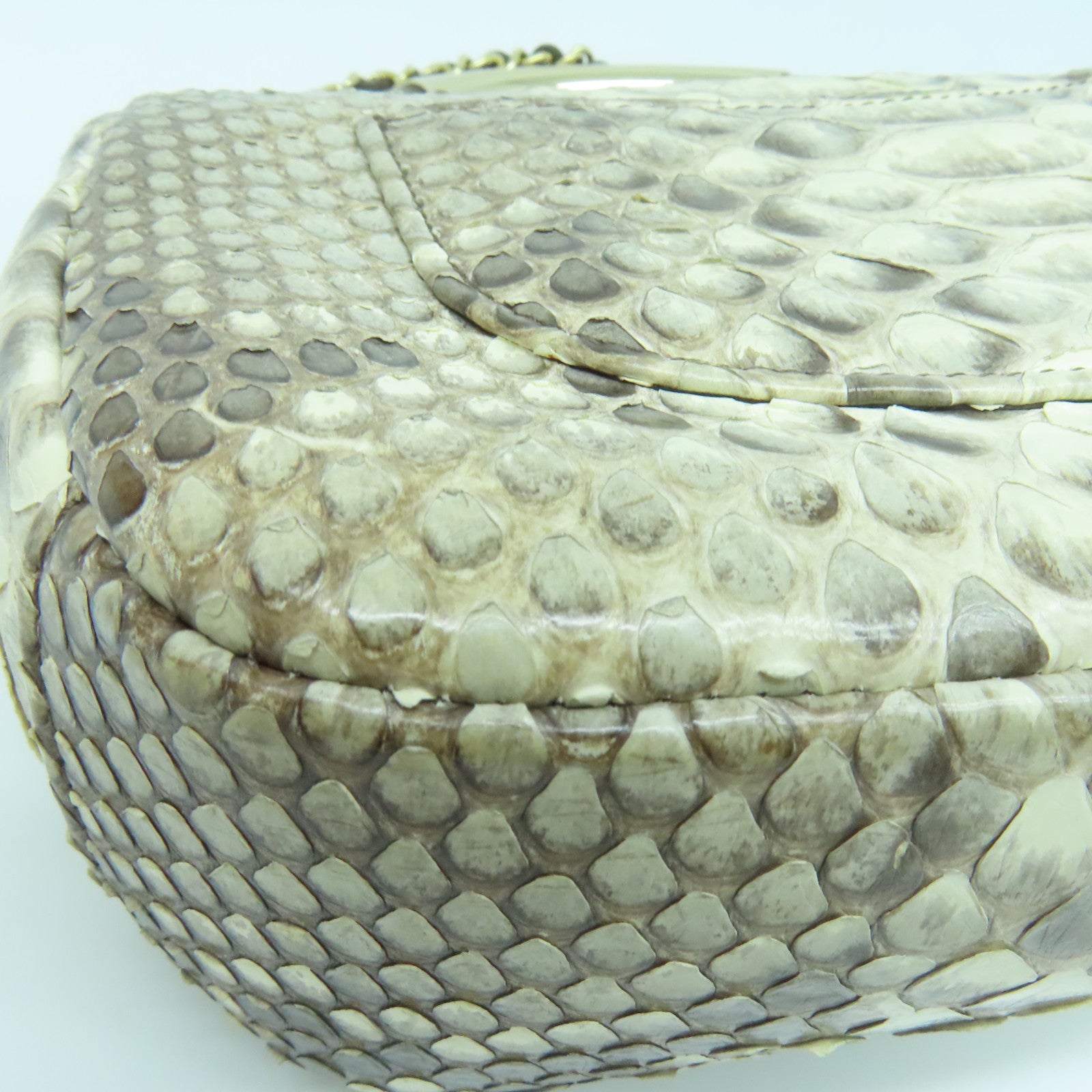 CHANEL 蛇皮皮革2way Shoulder金扣手挽肩背两用袋米色