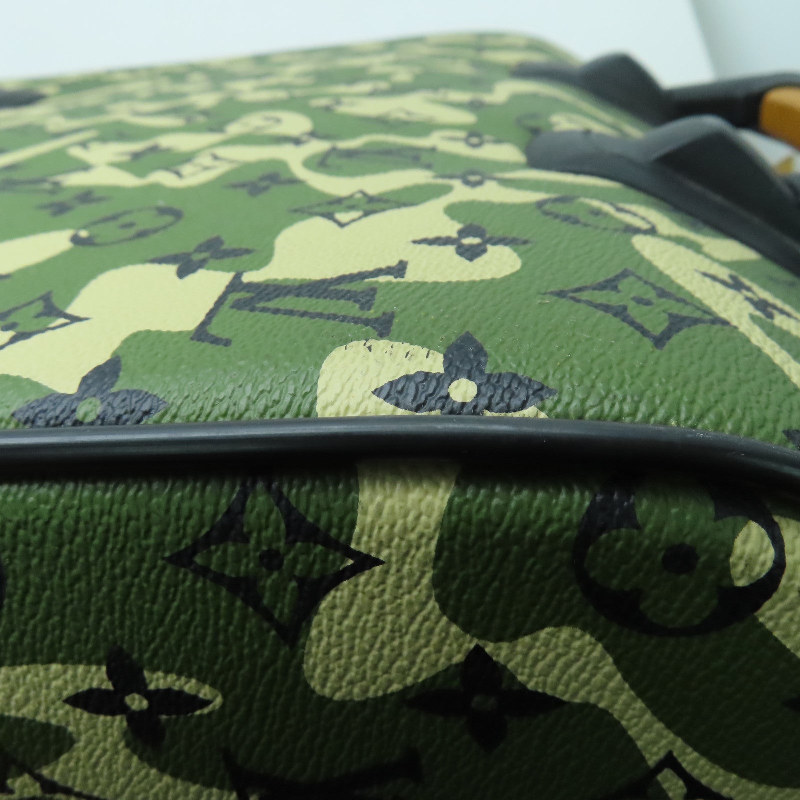 LOUIS VUITTON **【激減優惠】Monogram Camouflage Pegase 60金扣行李箱綠色