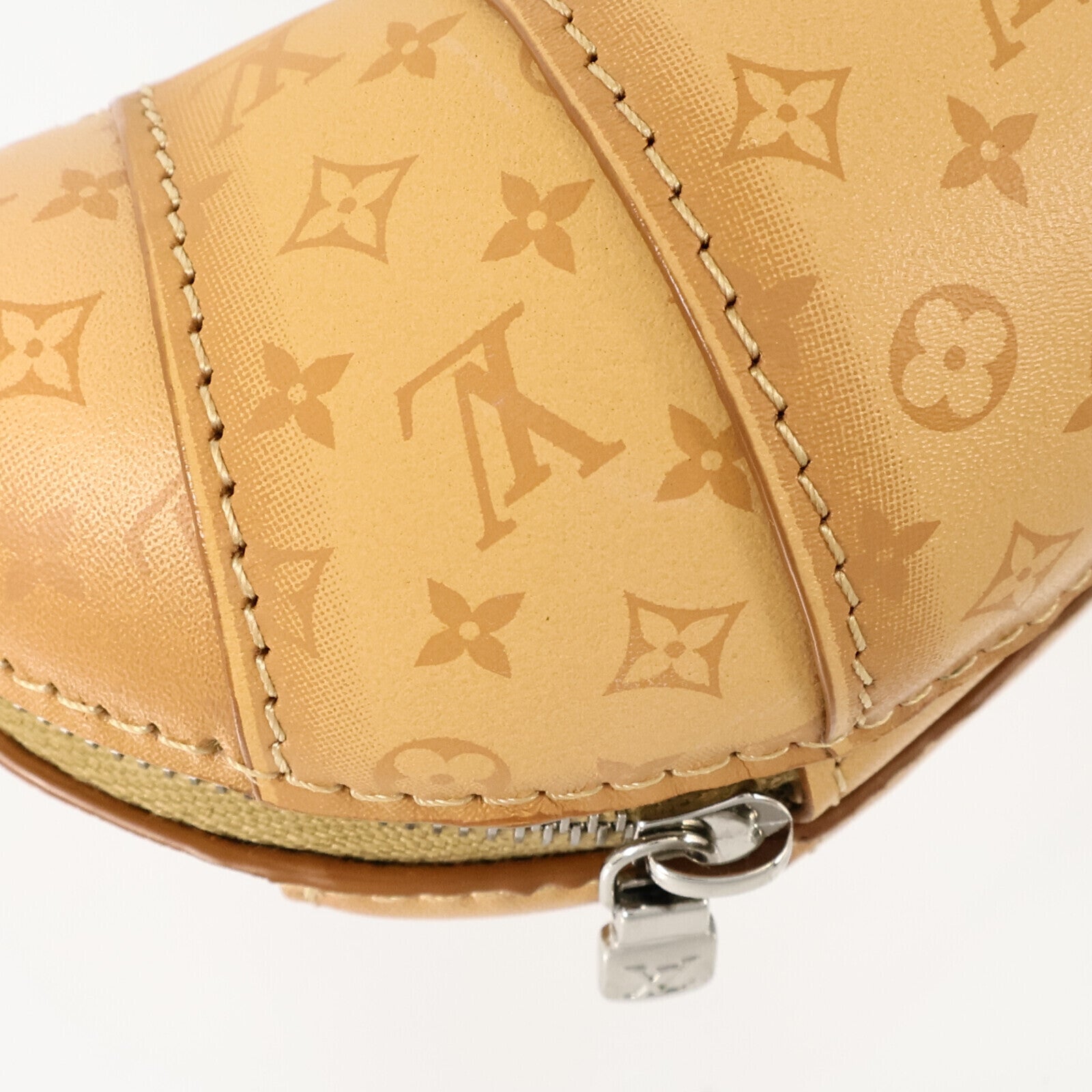 LOUIS VUITTON Monogram Gradient Croissant Key Charm銀扣鎖匙掛飾