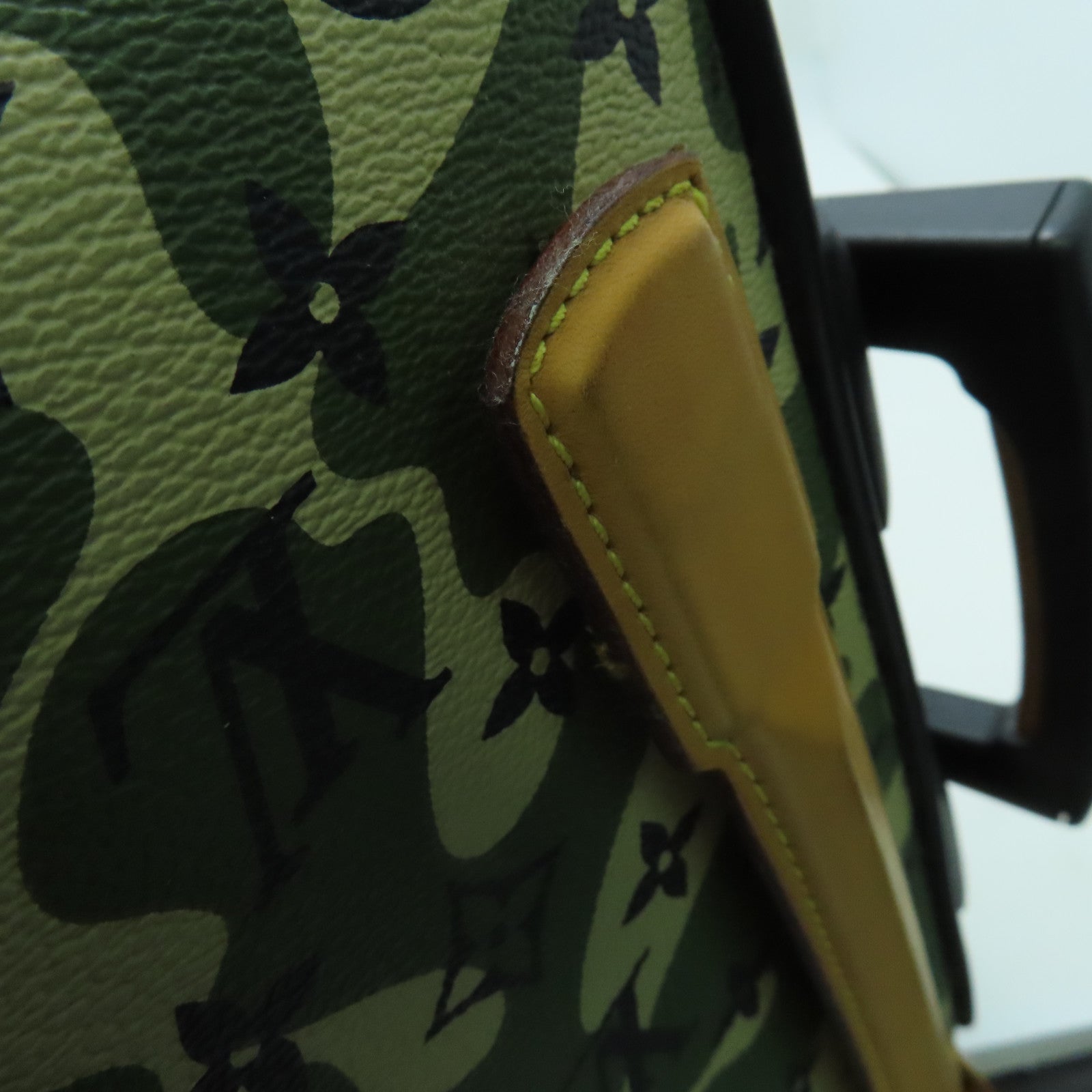 LOUIS VUITTON **【激減優惠】Monogram Camouflage Pegase 60金扣行李箱綠色