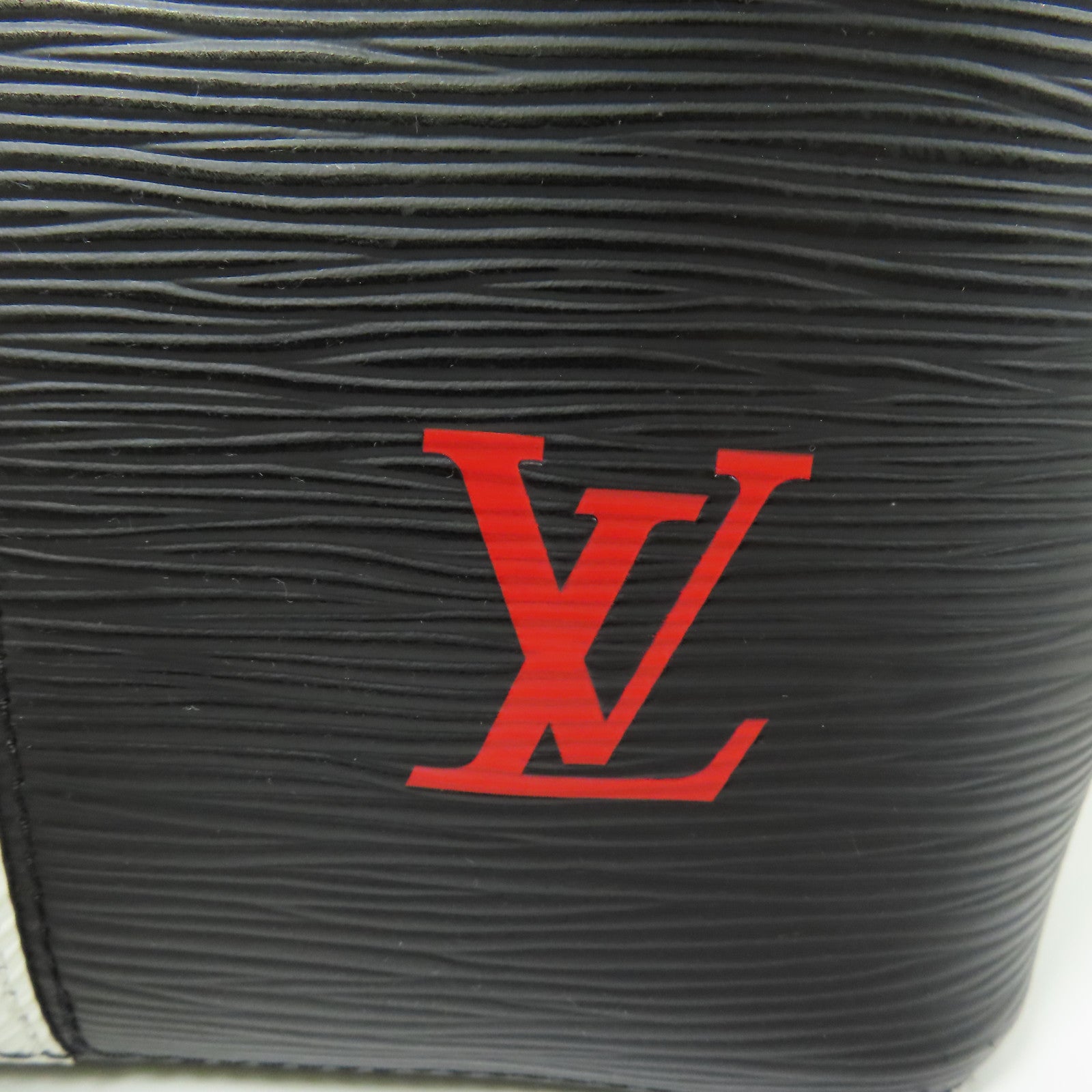 LOUIS VUITTON 【激減優惠】Epi Neo Noe銀扣手挽肩背兩用袋