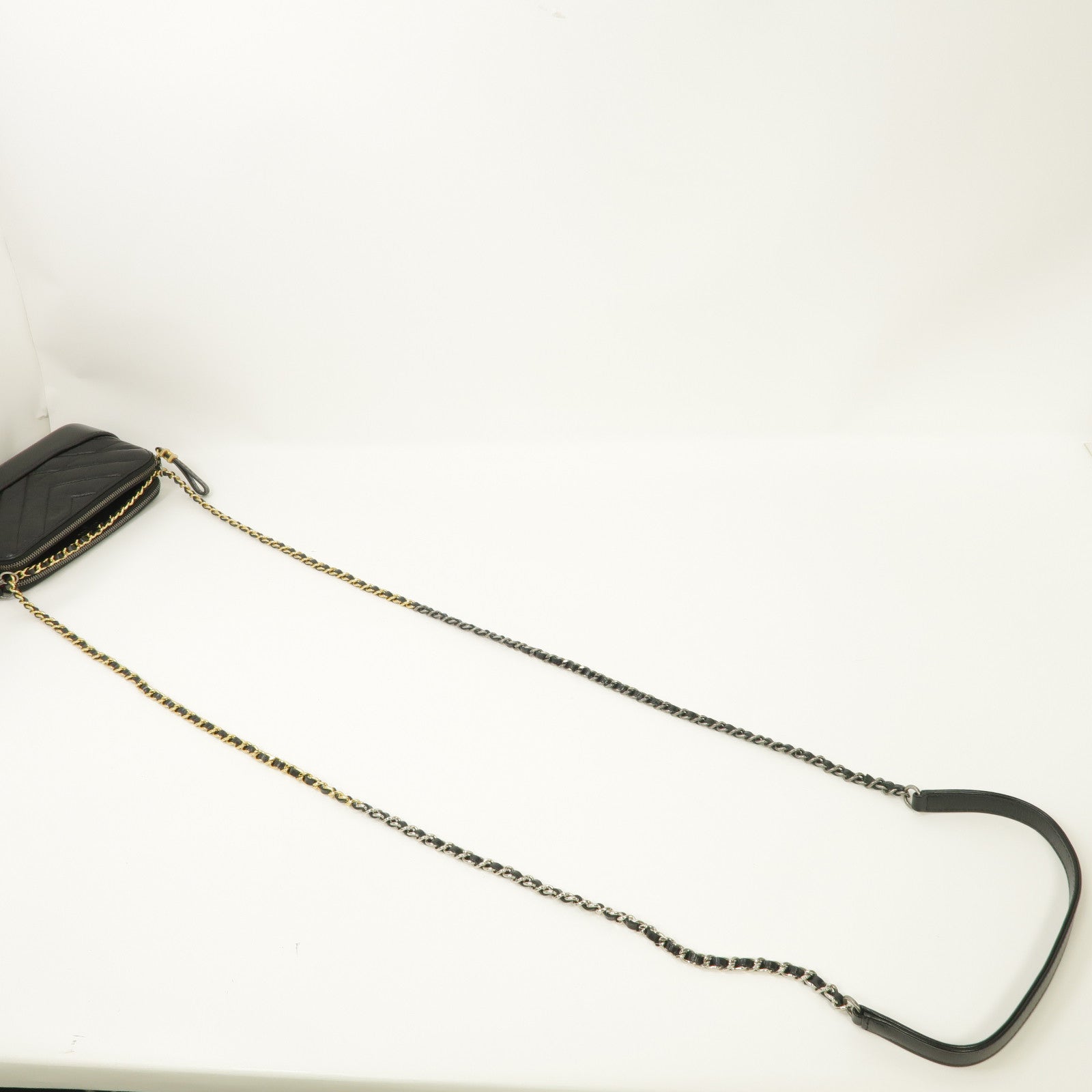 CHANEL 斜紋牛皮皮革Gabrielle Wallet On Chain銀扣鏈帶肩背袋黑色