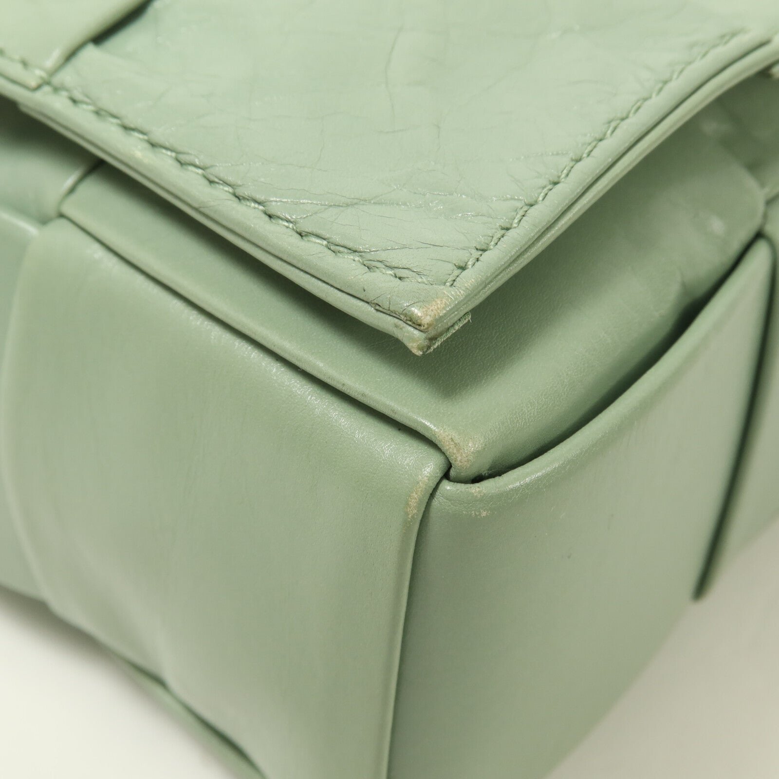 BOTTEGA VENETA 牛皮皮革Cassette肩背袋
