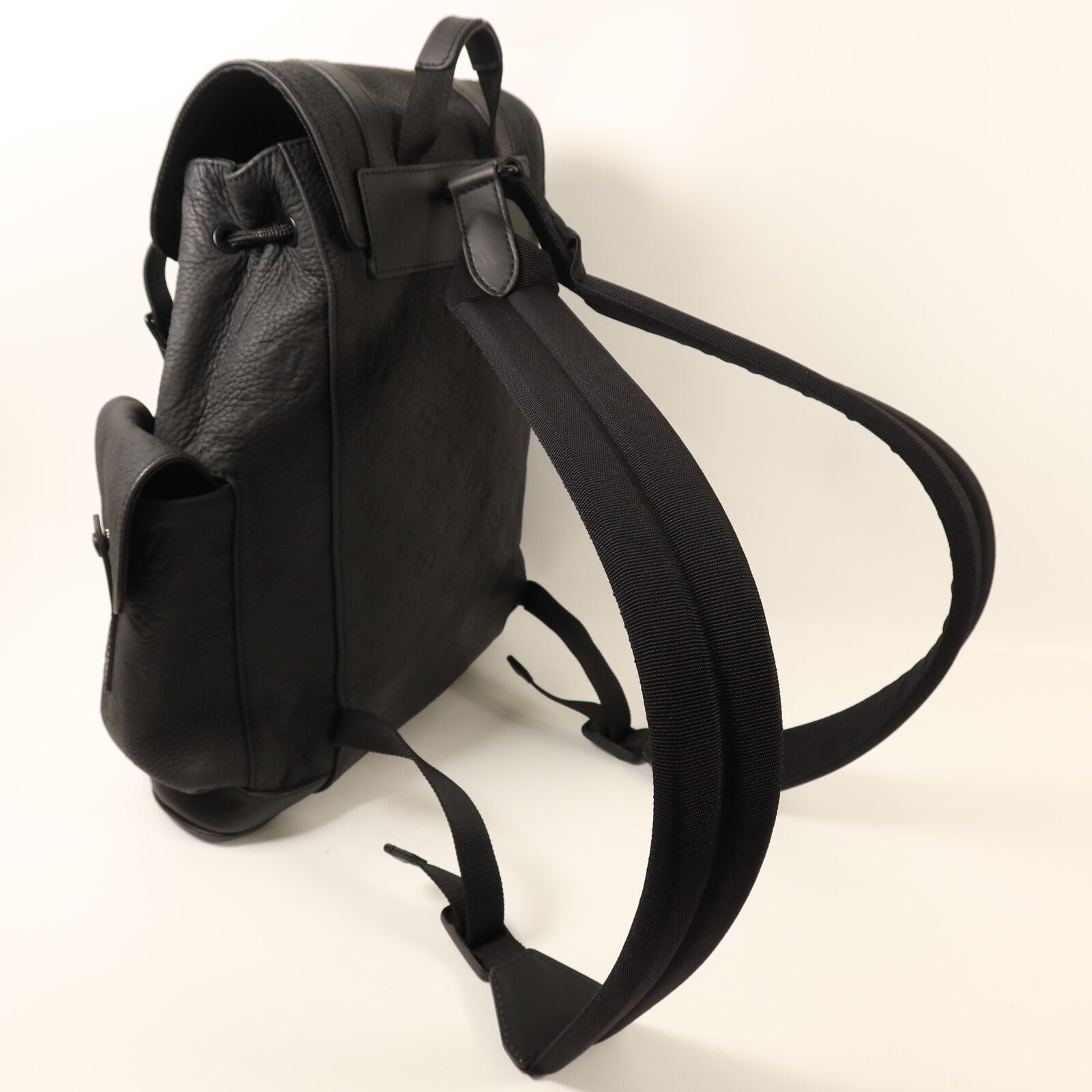 LOUIS VUITTON Monogram Taurillon Christopher PM背包