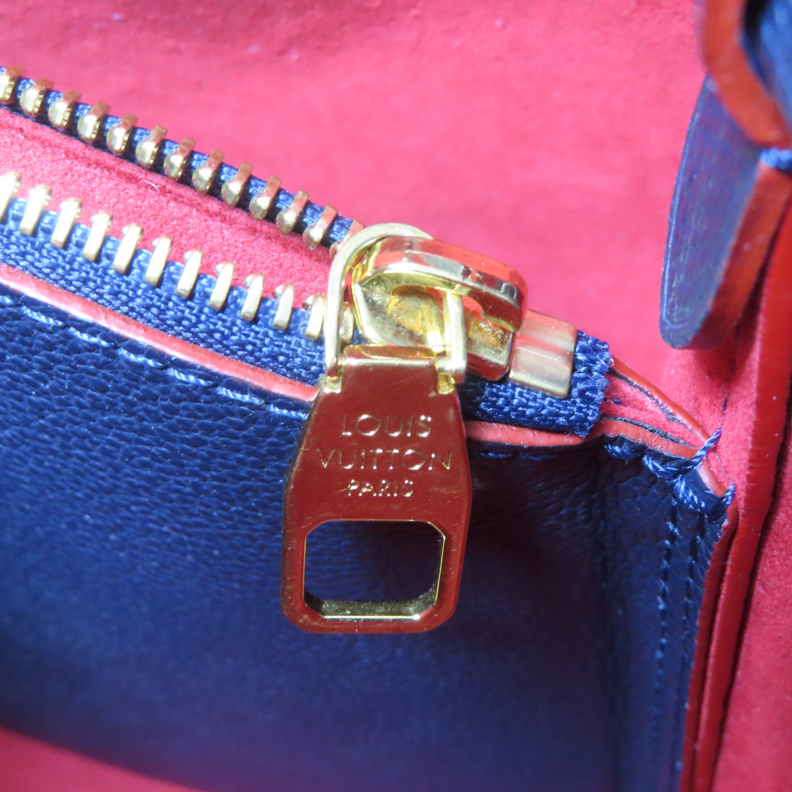 LOUIS VUITTON Monogram Empreinte Neo Noe金扣手挽肩背兩用袋深藍色