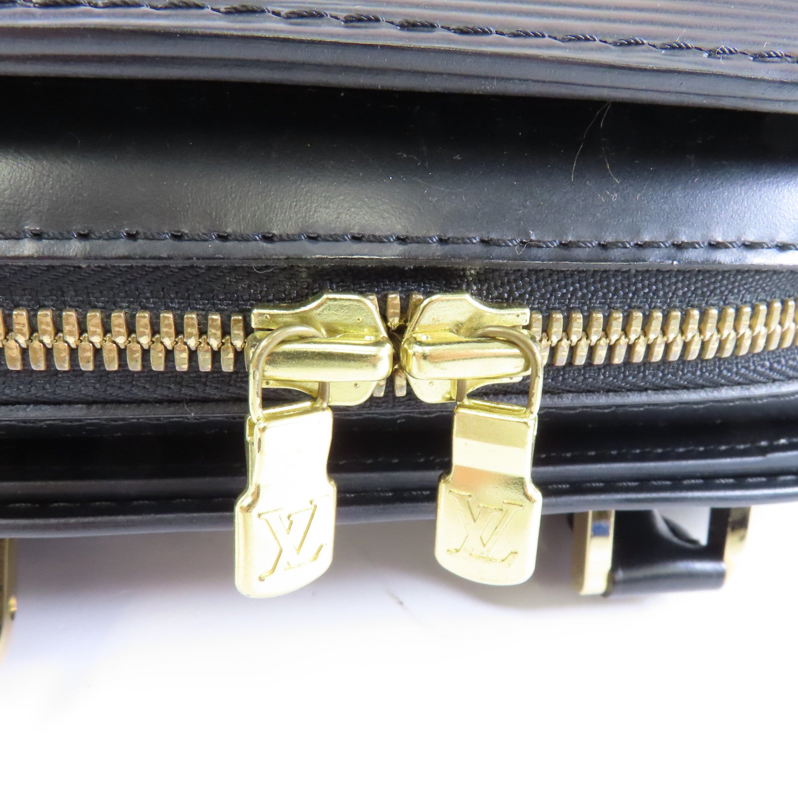 LOUIS VUITTON Epi Pont Neuf金扣手挽袋黑色