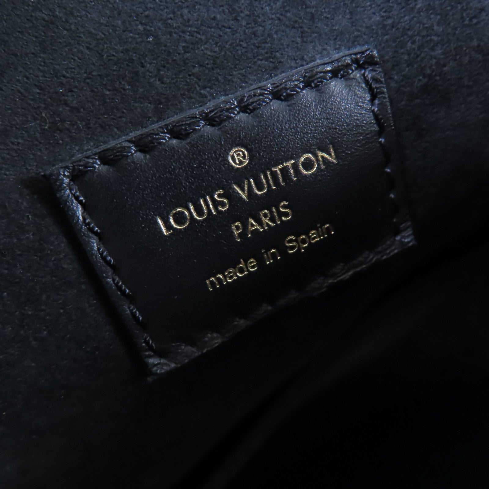 LOUIS VUITTON Monogram Empreinte Momssouris Backpac金扣背包黑色