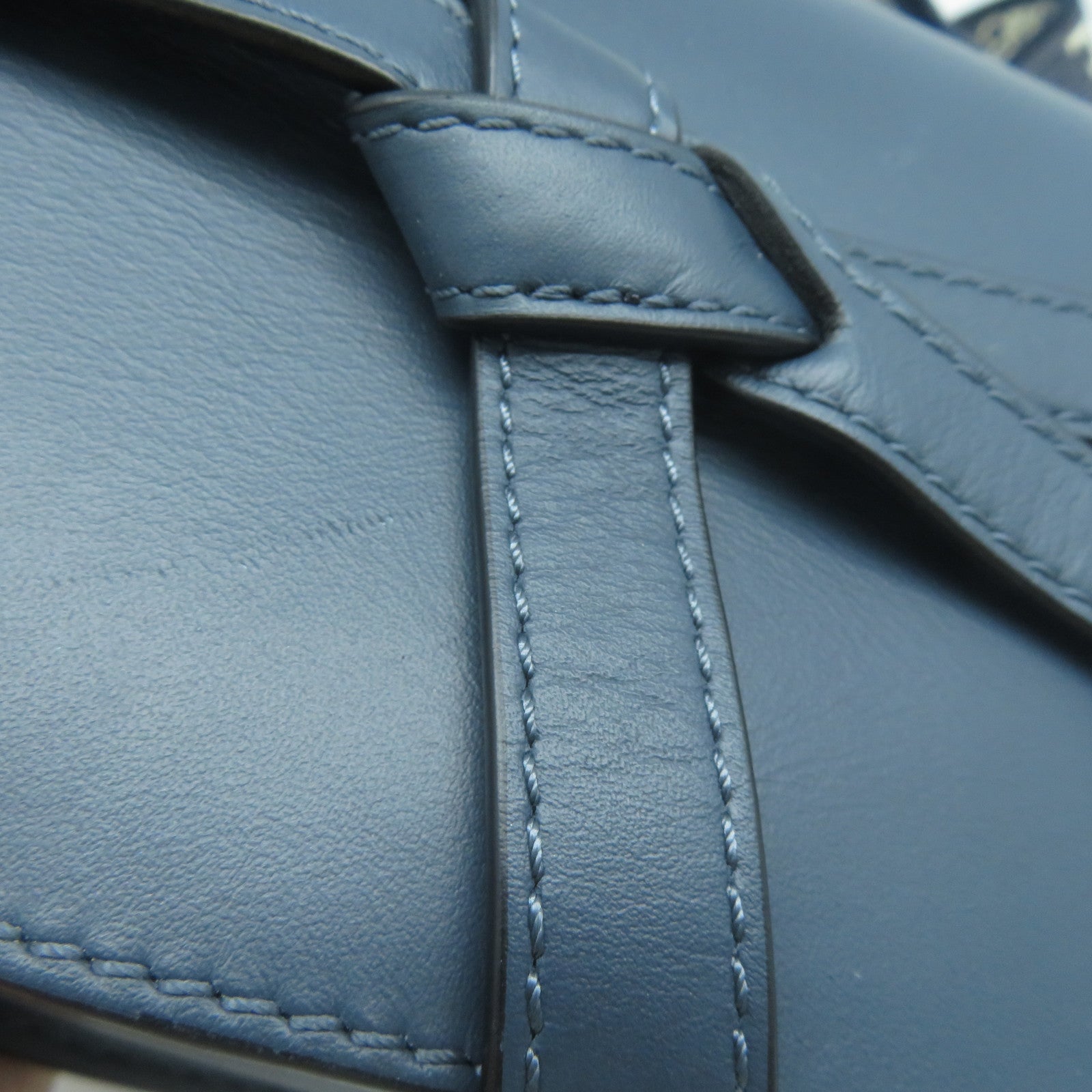LOEWE 牛皮皮革Mini Gate Dual金扣肩背袋藍色