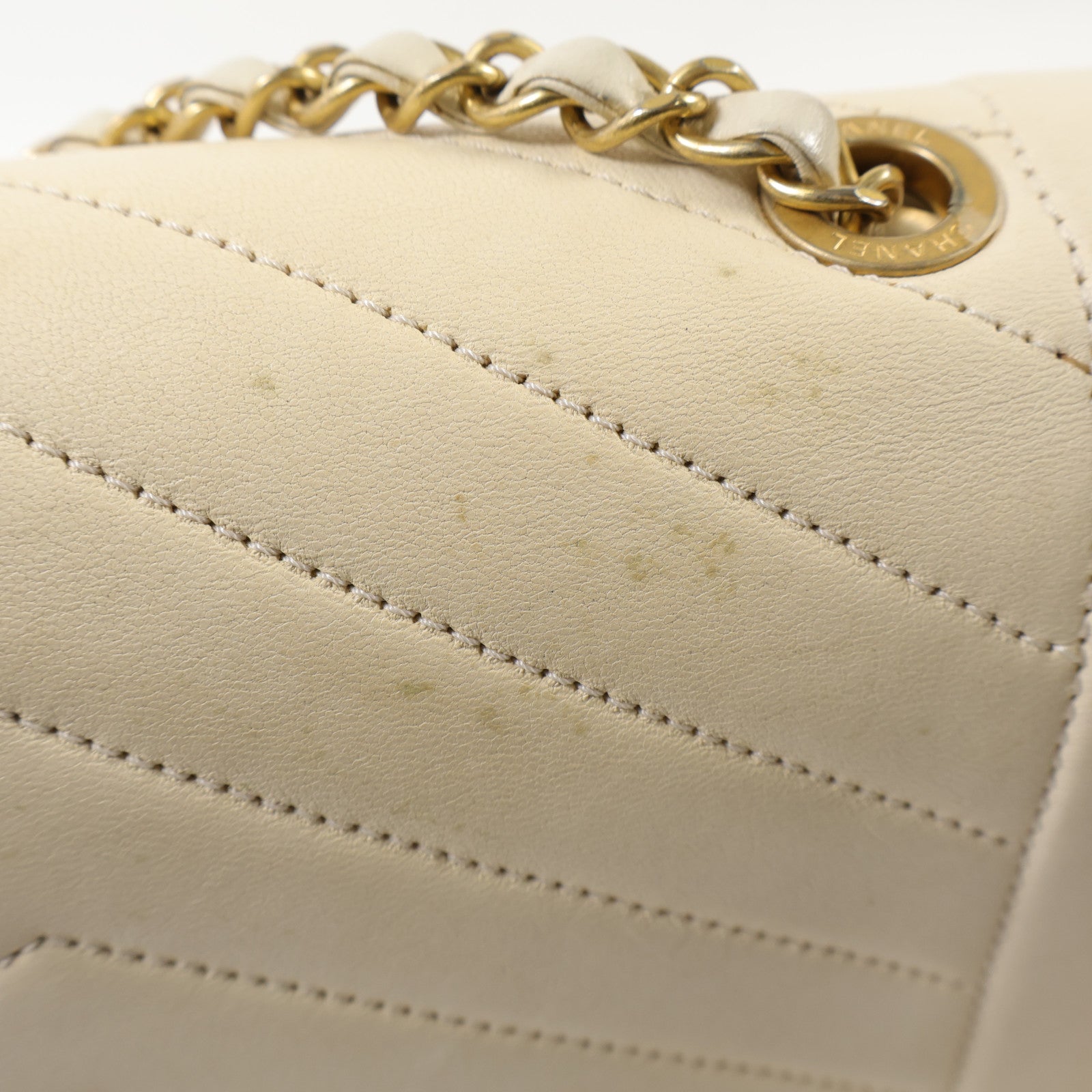CHANEL 牛皮皮革Chain Shoulder金扣鏈帶肩背袋