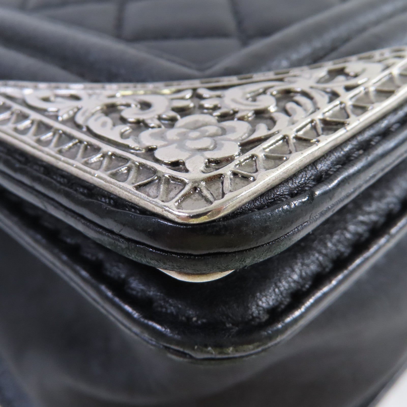 CHANEL 【激減優惠】菱格牛皮皮革Le Boy 25 Chain Shoulder Bag銀扣鏈帶肩背袋黑色