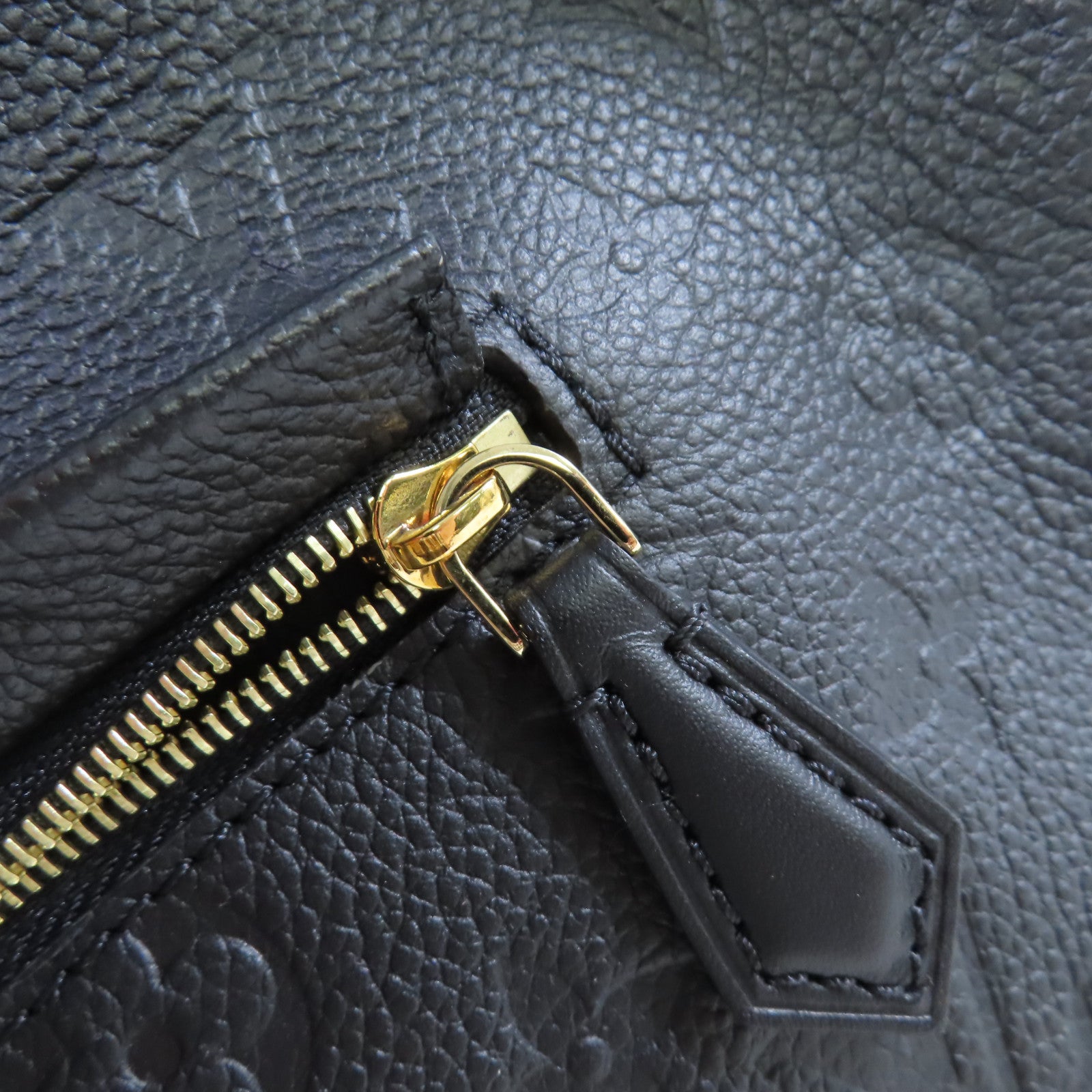 LOUIS VUITTON Monogram Empreinte Momssouris Backpac金扣背包黑色