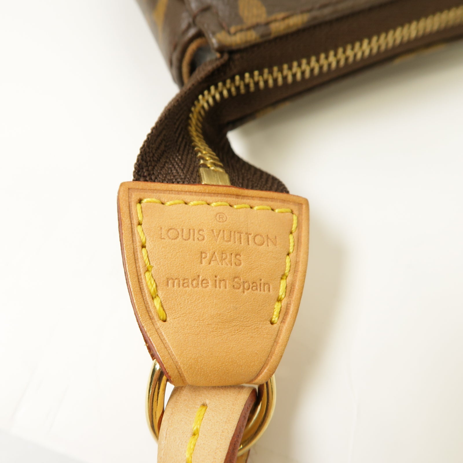 LOUIS VUITTON Monogram Pochette Accessoires金扣肩背袋棕色