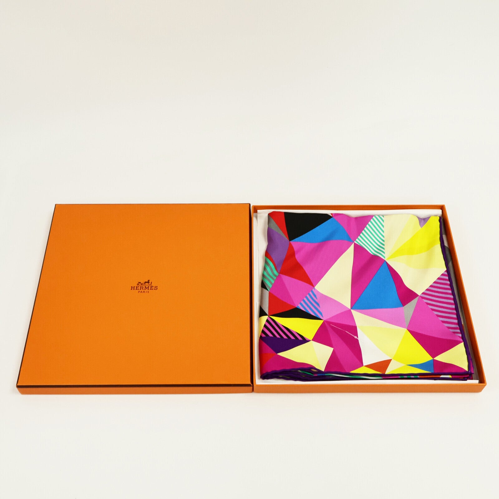 HERMES 絲質Scarf 90x90cm絲巾
