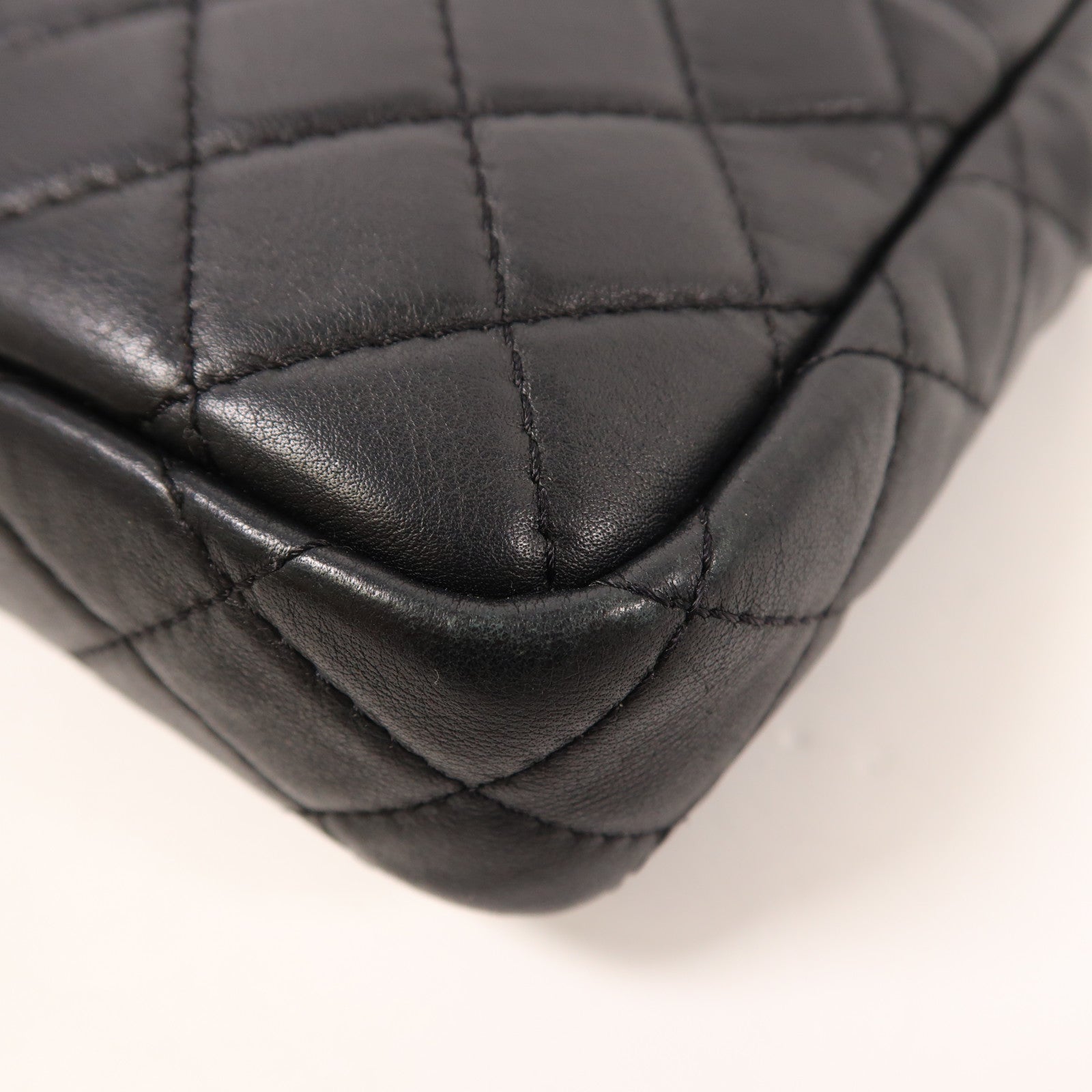 CHANEL 羊皮皮革Chain Shoulder銀扣鏈帶肩背袋