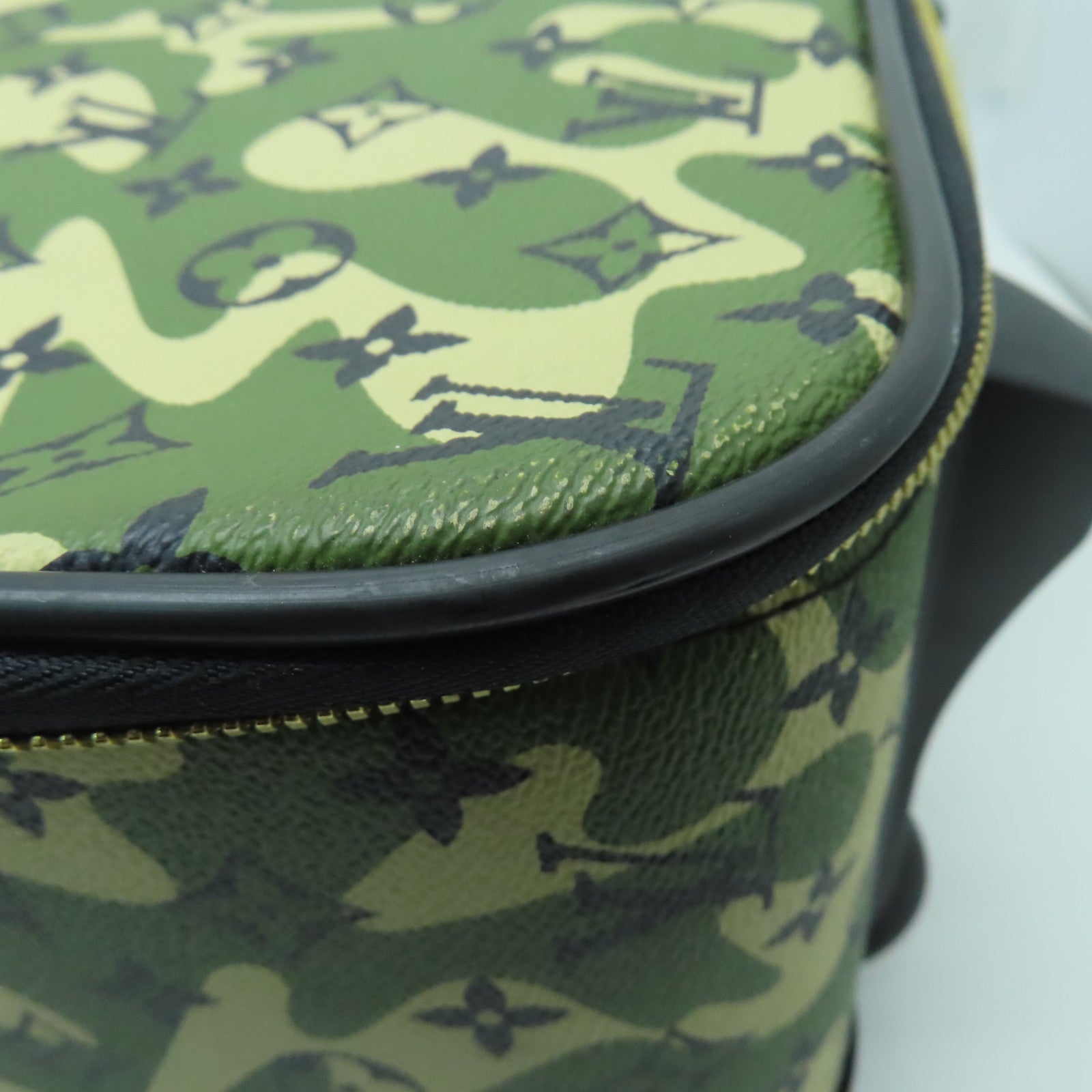 LOUIS VUITTON **【激減優惠】Monogram Camouflage Pegase 60金扣行李箱綠色