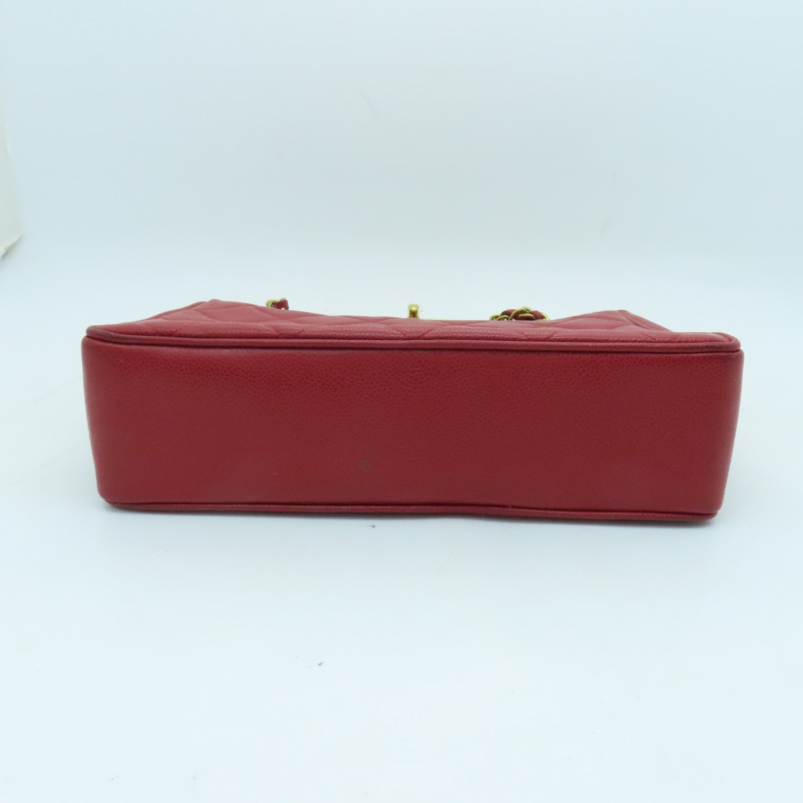 CHANEL cowhide leather Chain Shoulder gold buckle chain shoulder bag red