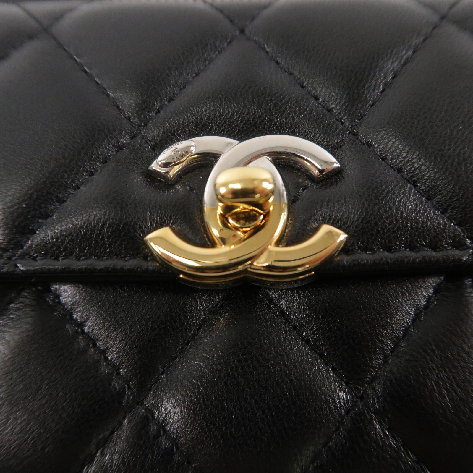 CHANEL 牛皮皮革Chain Shoulder鏈帶肩背袋