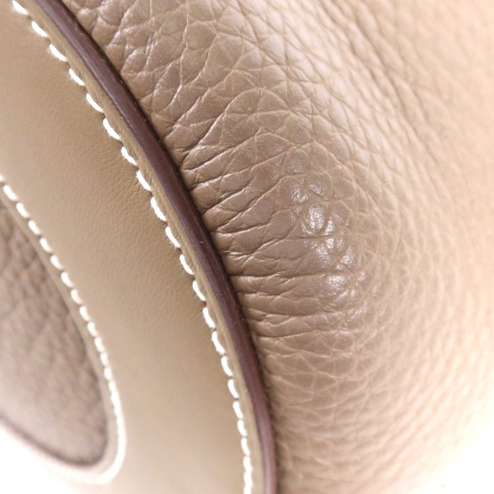 HERMES Clemence皮革In The Loop 23金扣手挽袋