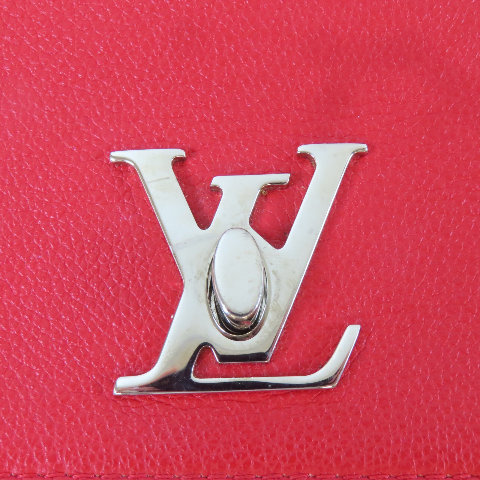 LOUIS VUITTON 【激減優惠】牛皮皮革Lock Me II銀扣手挽肩背兩用袋紅色