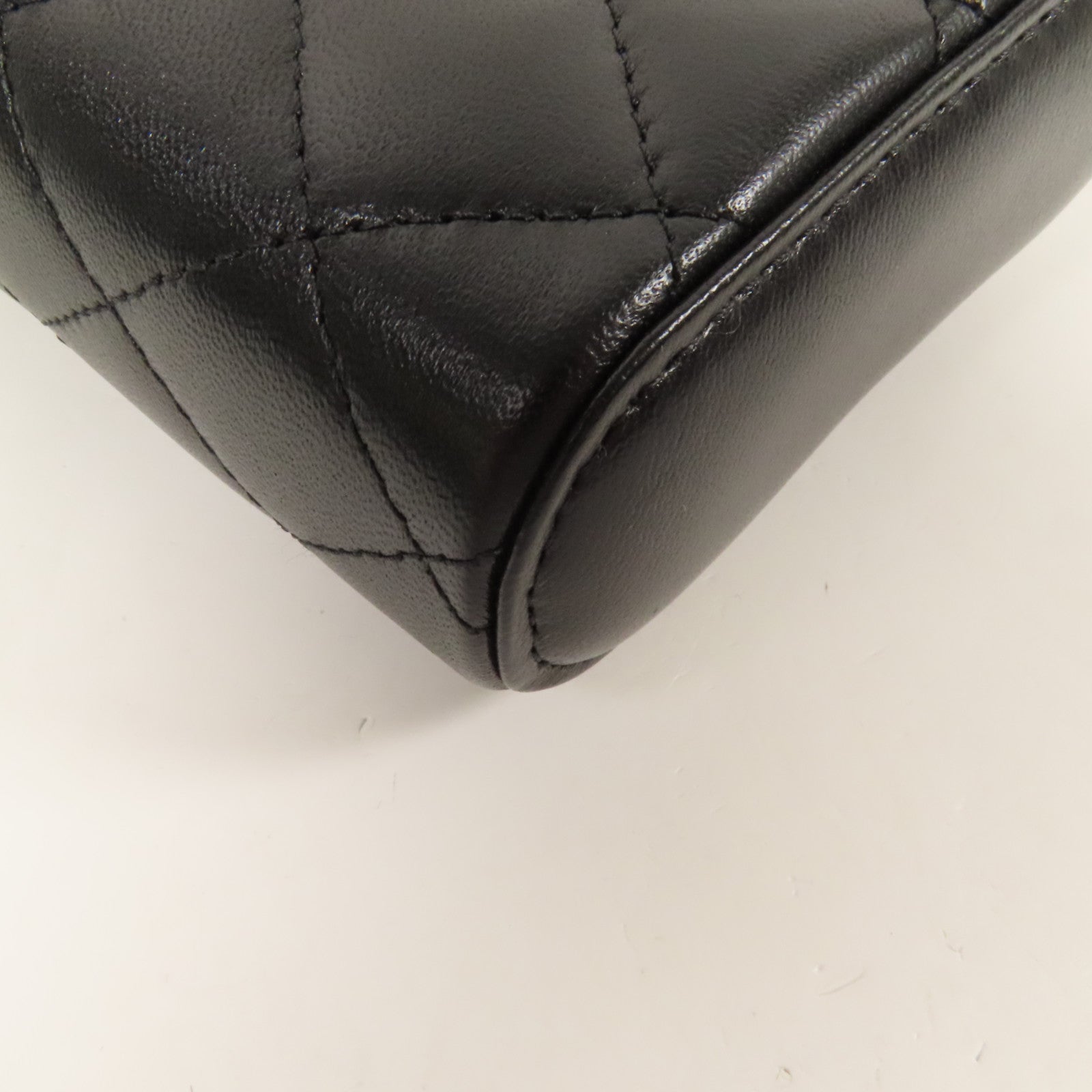 CHANEL 羊皮皮革Chain Shoulder金扣肩背袋