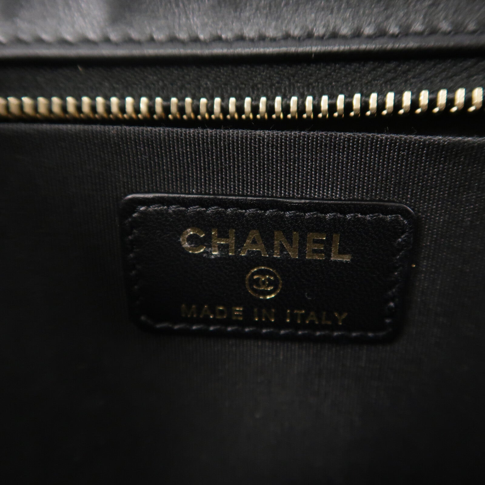 CHANEL 牛皮皮革Chain Shoulder鏈帶肩背袋