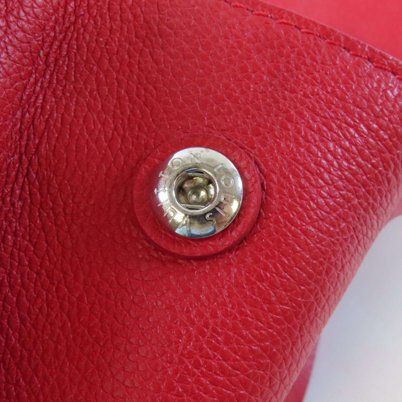 LOUIS VUITTON 【激減優惠】牛皮皮革Lock Me II銀扣手挽肩背兩用袋紅色