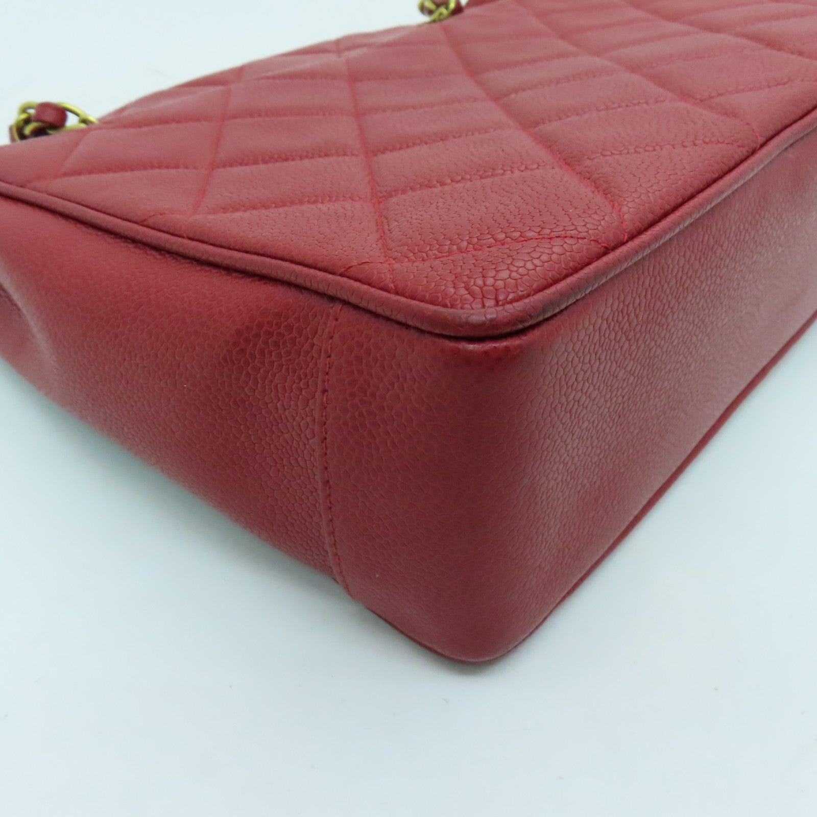 CHANEL cowhide leather Chain Shoulder gold buckle chain shoulder bag red