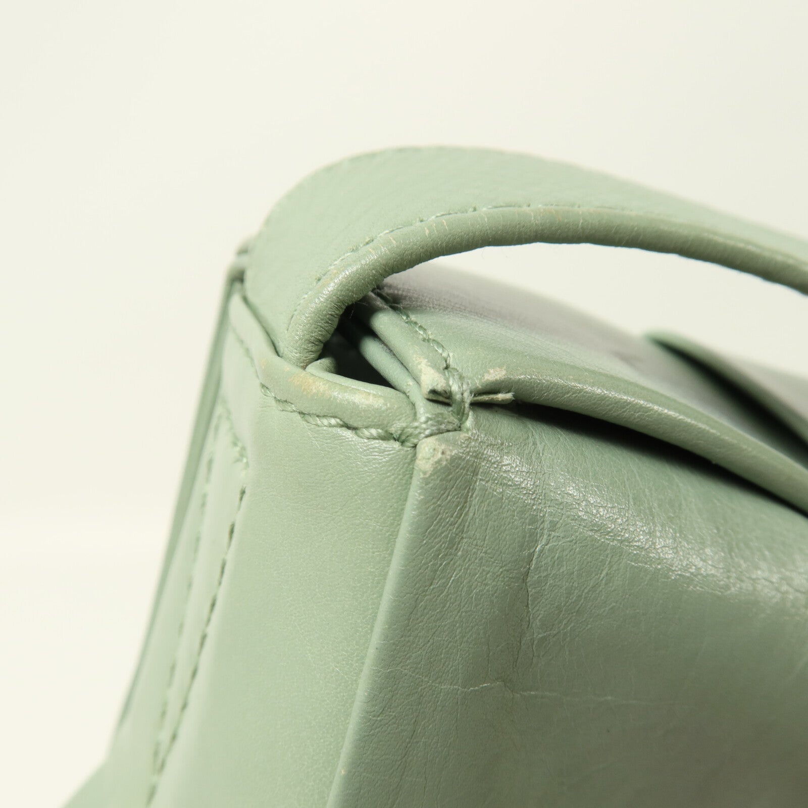 BOTTEGA VENETA 牛皮皮革Cassette肩背袋