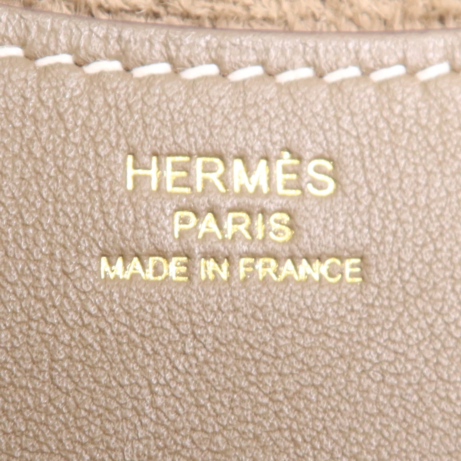 HERMES Clemence皮革In The Loop 23金扣手挽袋