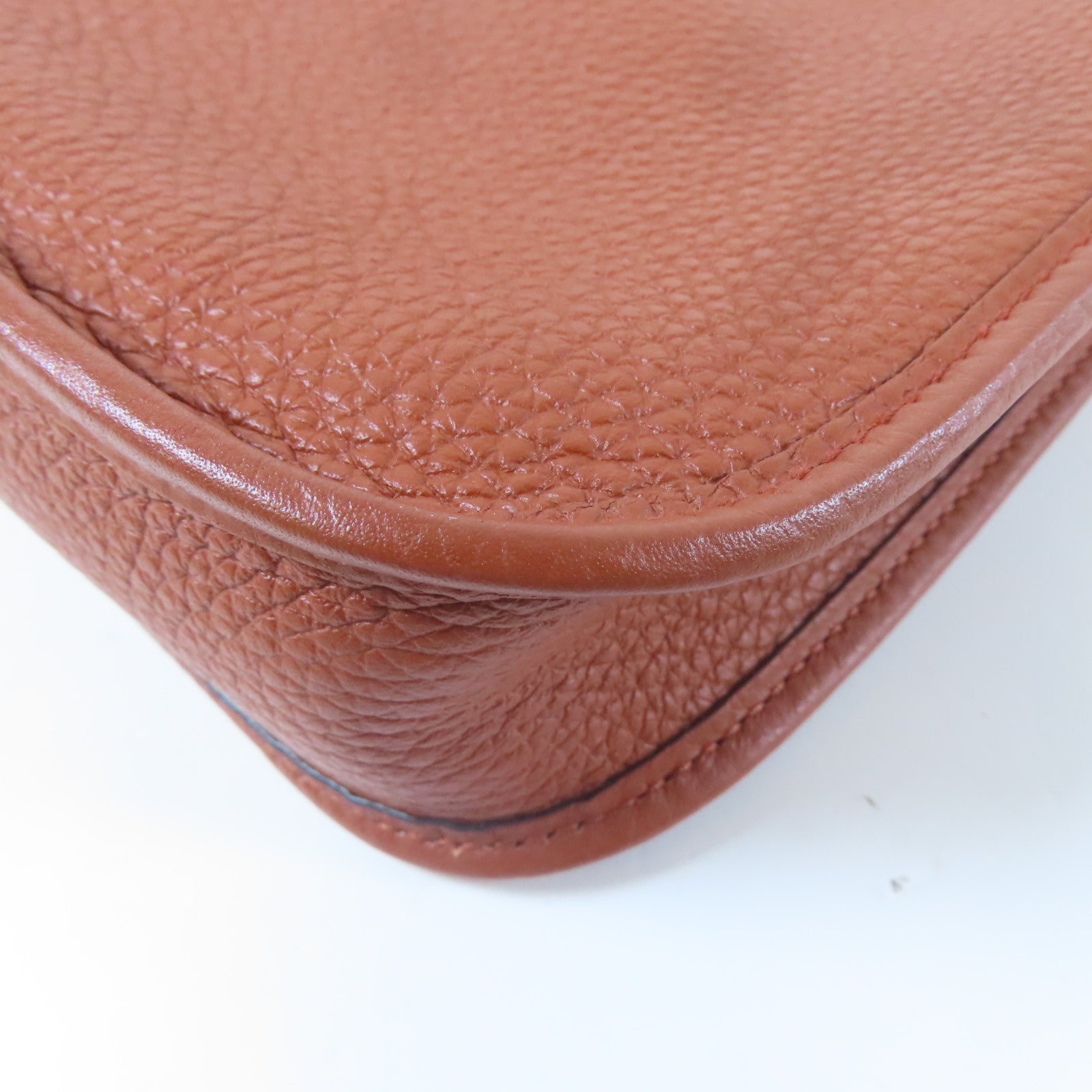 HERMES Clemence皮革Evelyne TPM金扣肩背袋駝色偏紅色
