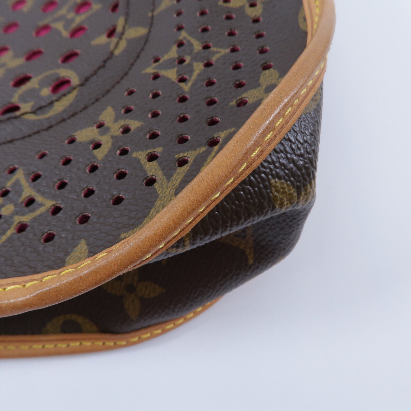 LOUIS VUITTON Monogram Perfo Musette肩背袋