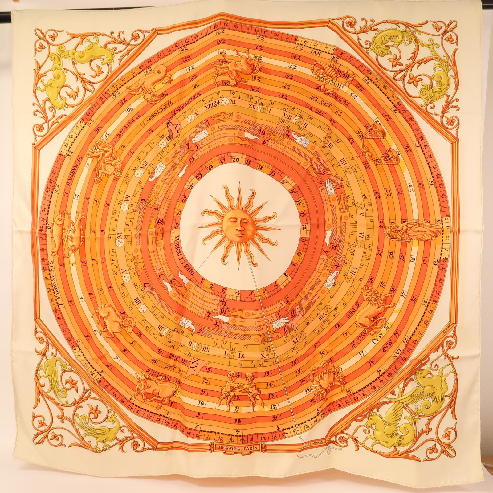 HERMES 絲質Scarf絲巾