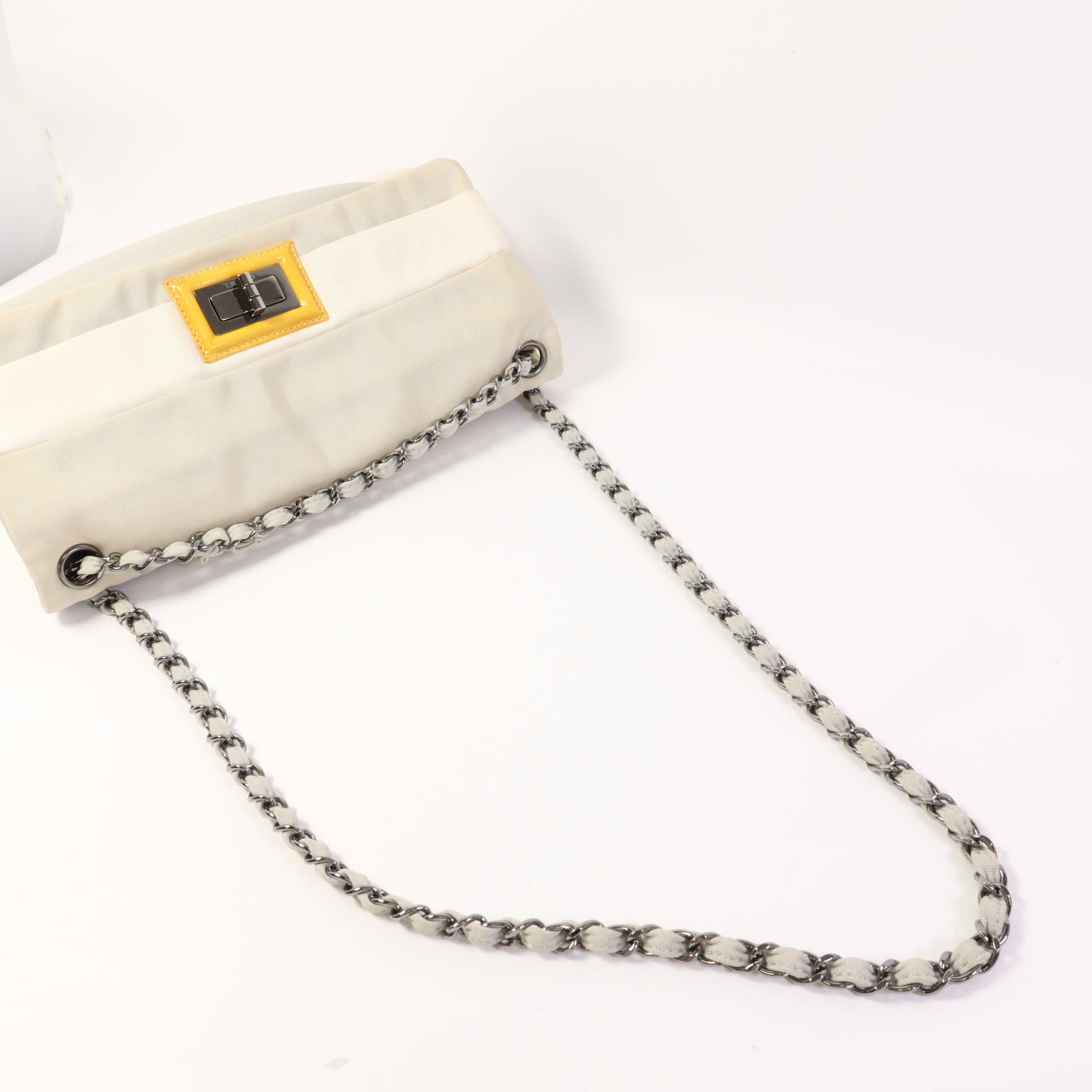 CHANEL 尼龍Chain Shoudler Bag銀扣鏈帶肩背袋