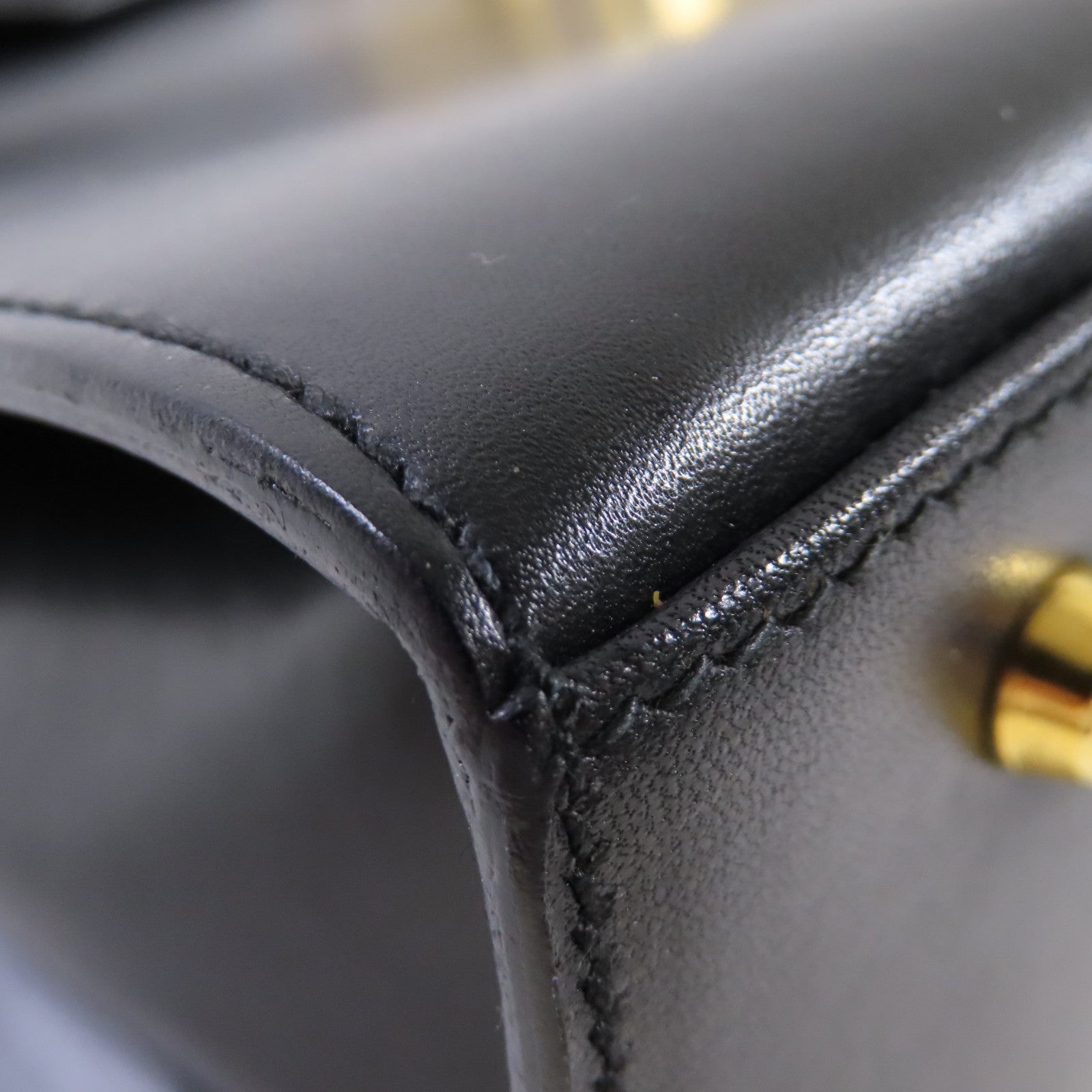 GUCCI 牛皮皮革Vintage Lady Lock Hand Bag金扣手挽袋黑色