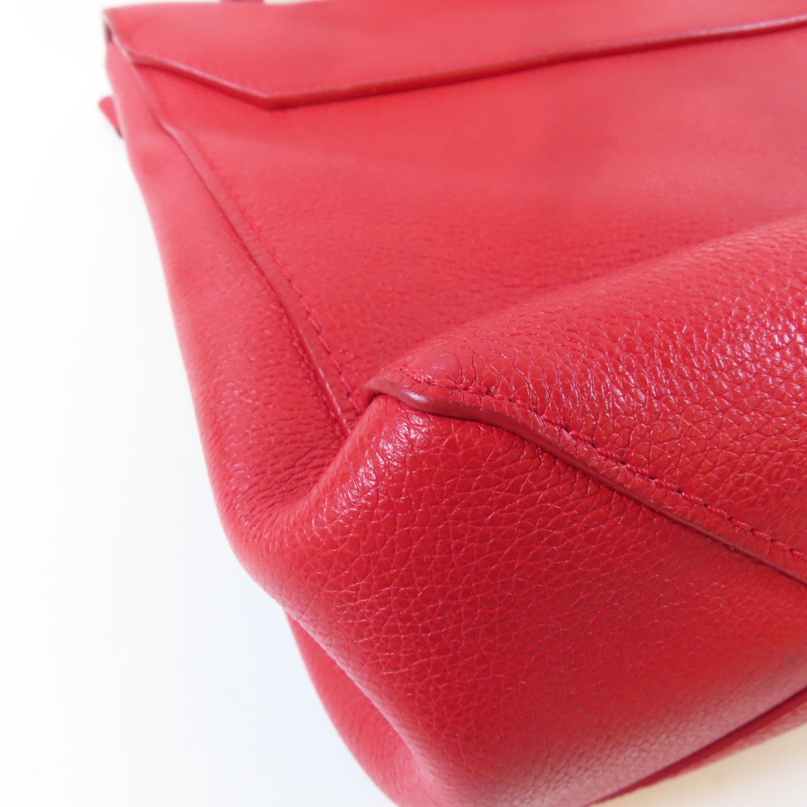 LOUIS VUITTON 【激減優惠】牛皮皮革Lock Me II銀扣手挽肩背兩用袋紅色
