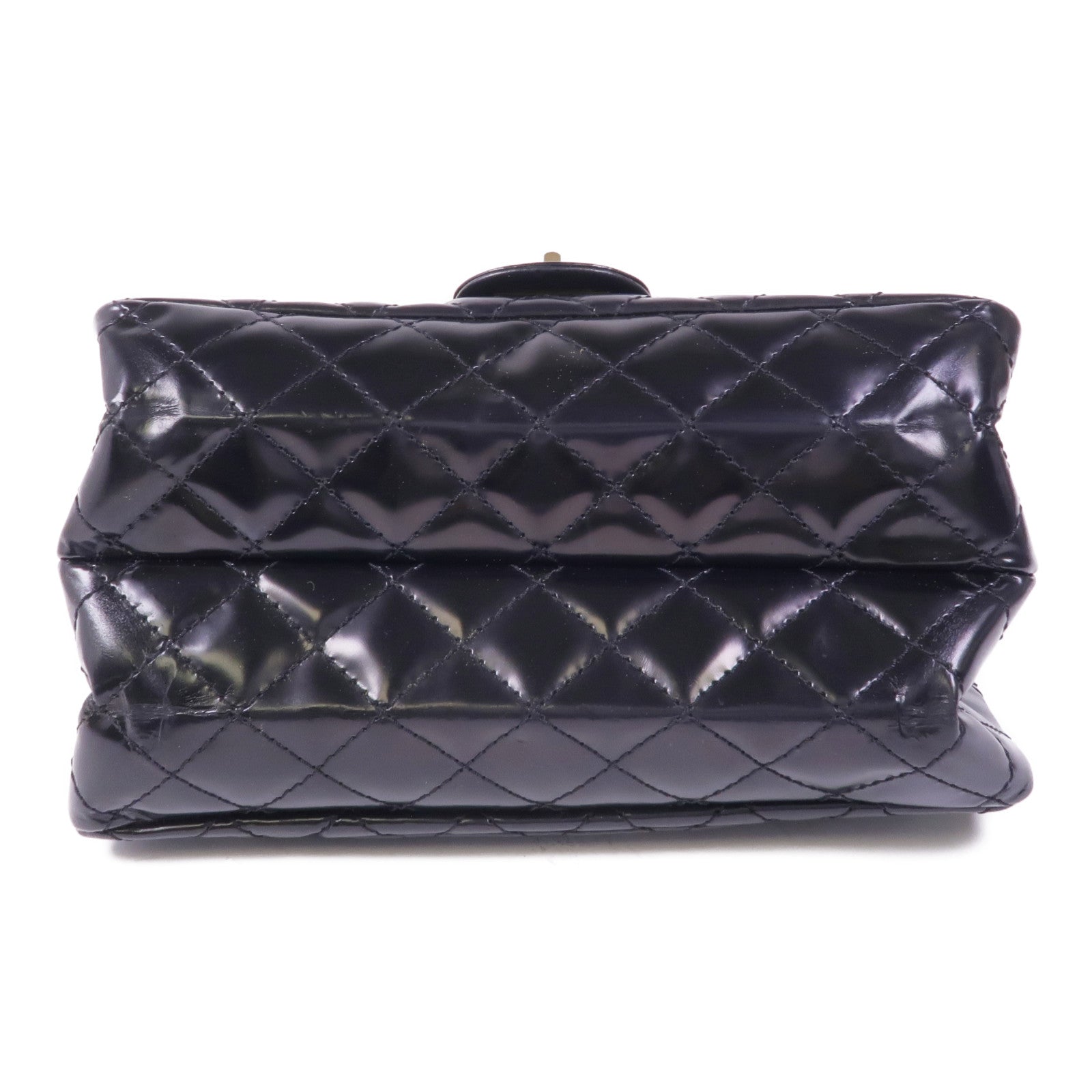 CHANEL 漆皮皮革Chain Shoulder金扣鏈帶肩背袋