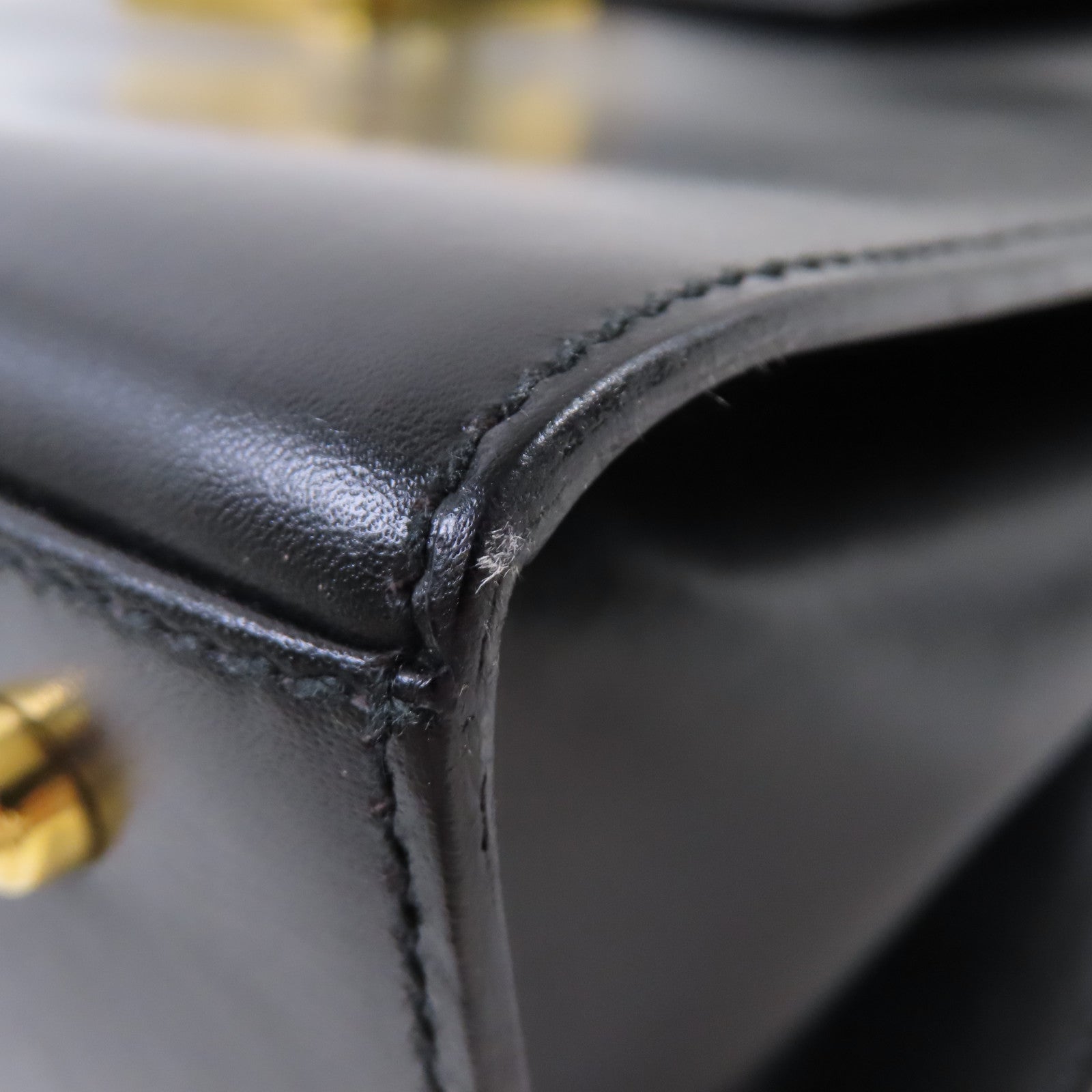 GUCCI 牛皮皮革Vintage Lady Lock Hand Bag金扣手挽袋黑色