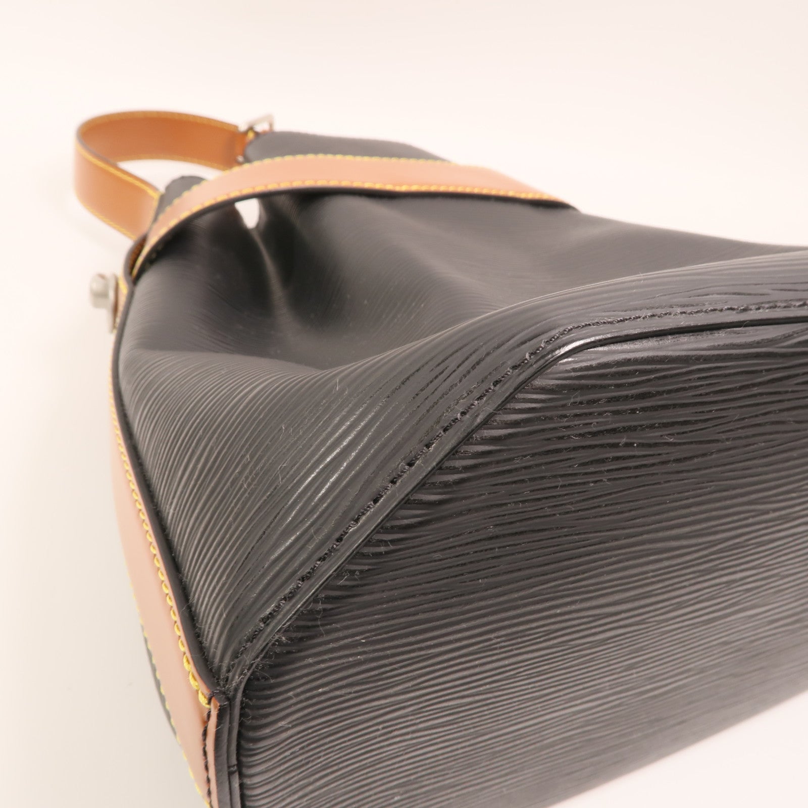 LOUIS VUITTON Epi Twist Bucket銀扣手挽肩背兩用袋