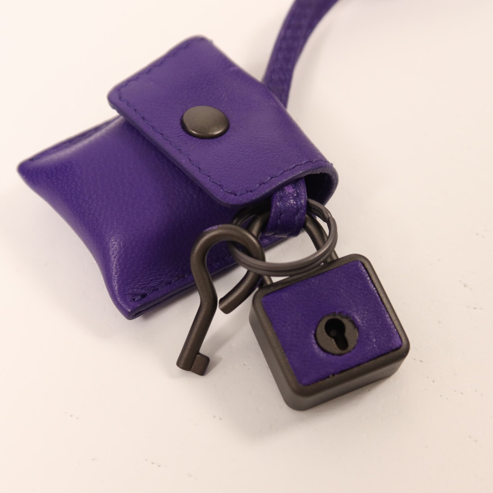 BOTTEGA VENETA 羊皮皮革Shoulder Bag肩背袋