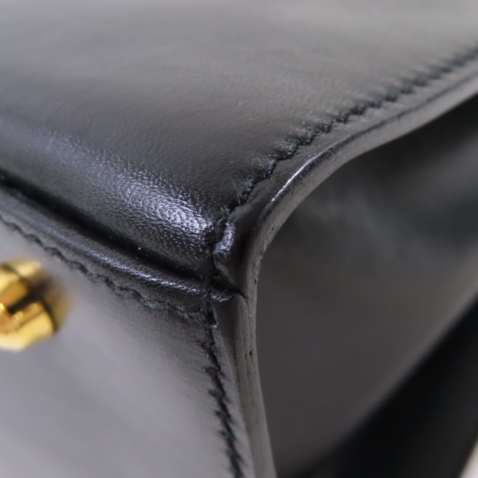 GUCCI 牛皮皮革Vintage Lady Lock Hand Bag金扣手挽袋黑色